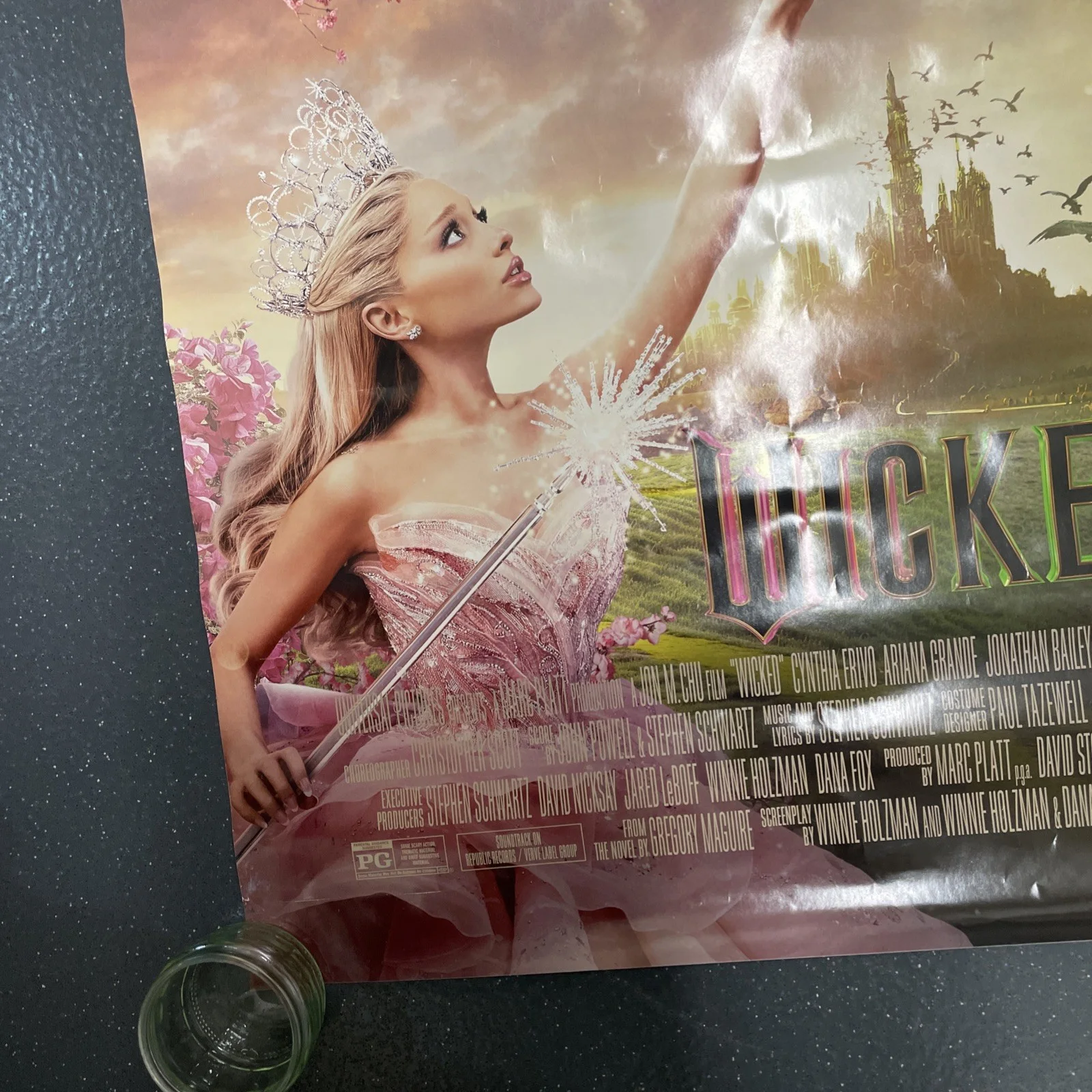 Wicked 2024 original promotional cinema poster 27" x 40" large rolled Grande, изображение 2