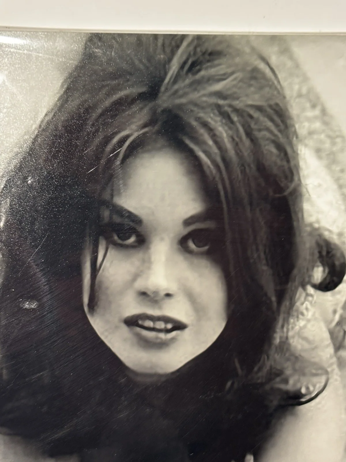 Lana Wood Signed Photograph - James Bond, Diamonds Are Forever, 8" x 10", изображение 4