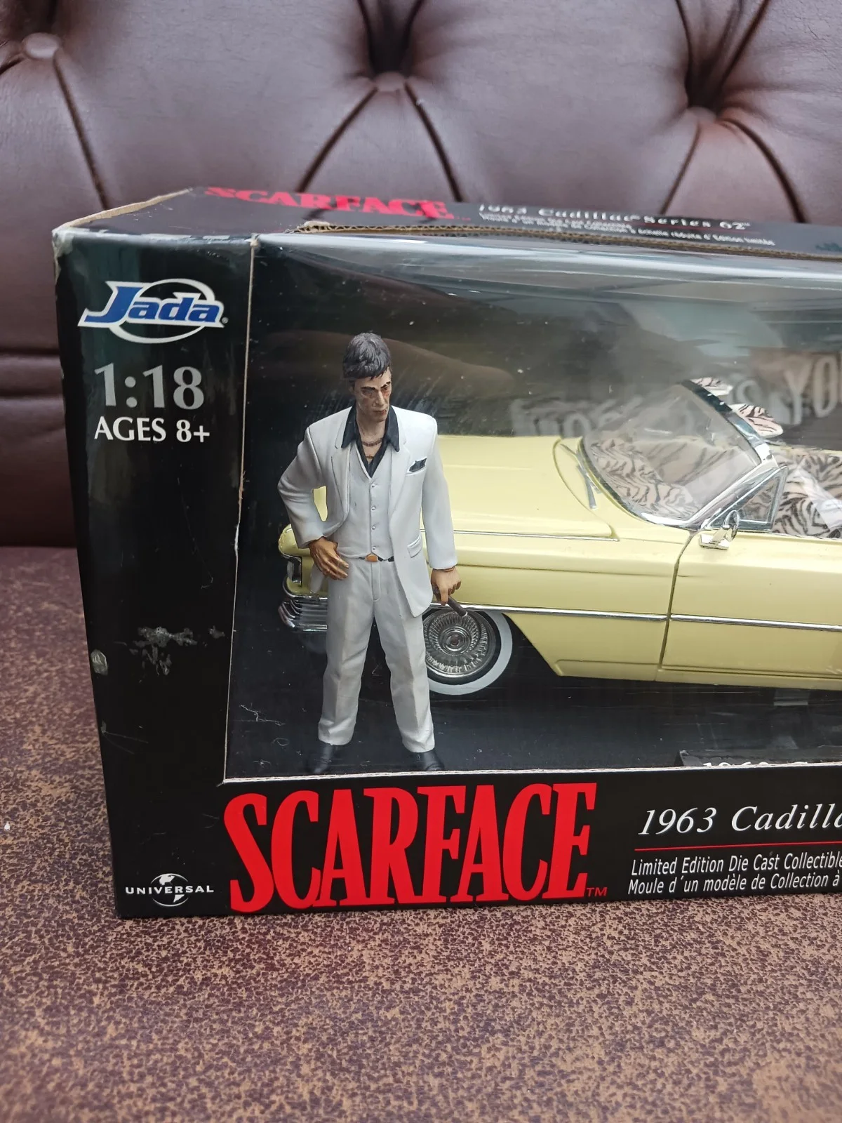 Scarface 1963 Cadillac Series 62 Limited Edition Die Cast Collectible Jada toys, изображение 2