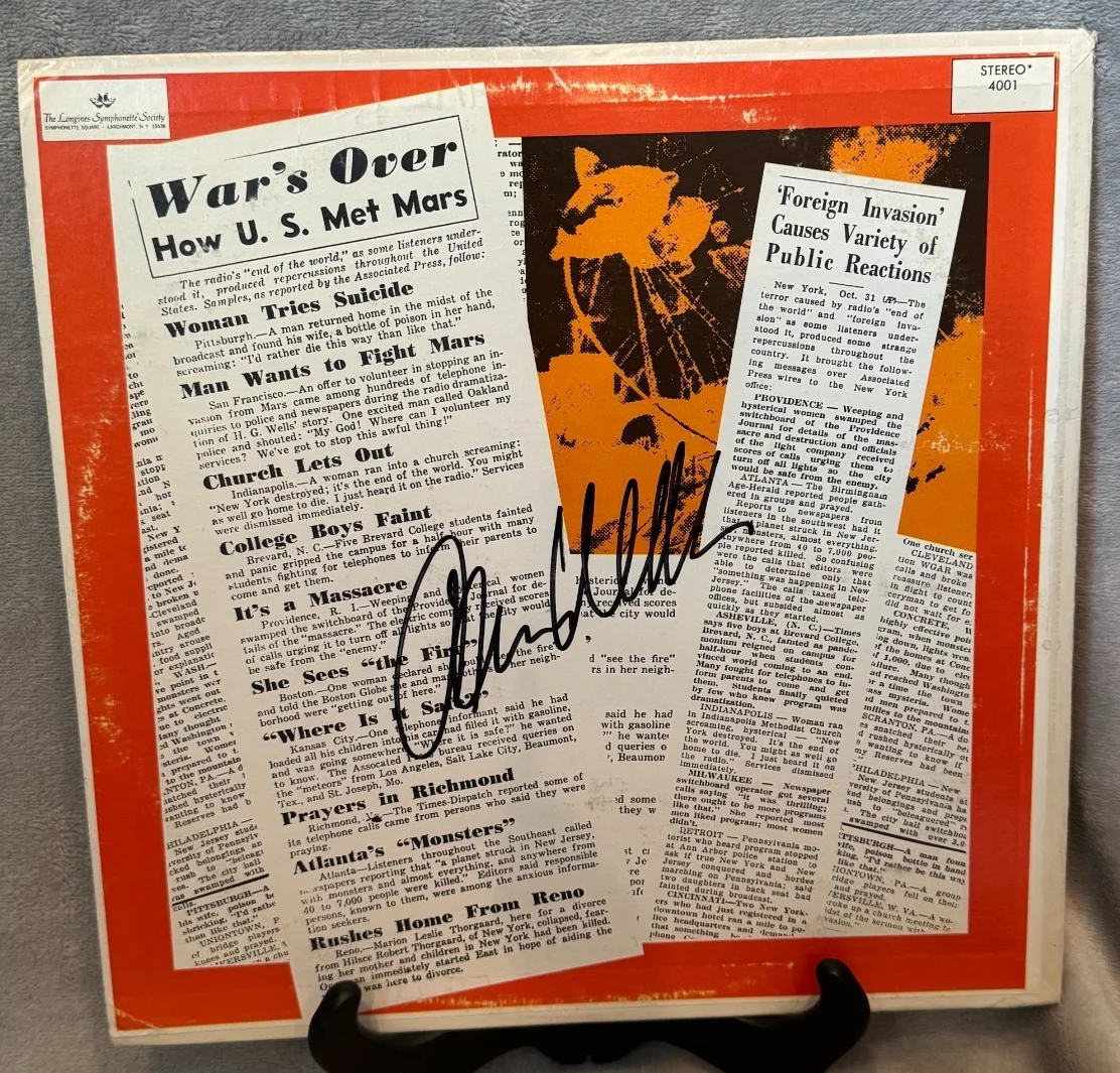 Orson Welles - Twice Signed War of the Worlds Album Cover w/ Record, изображение 2