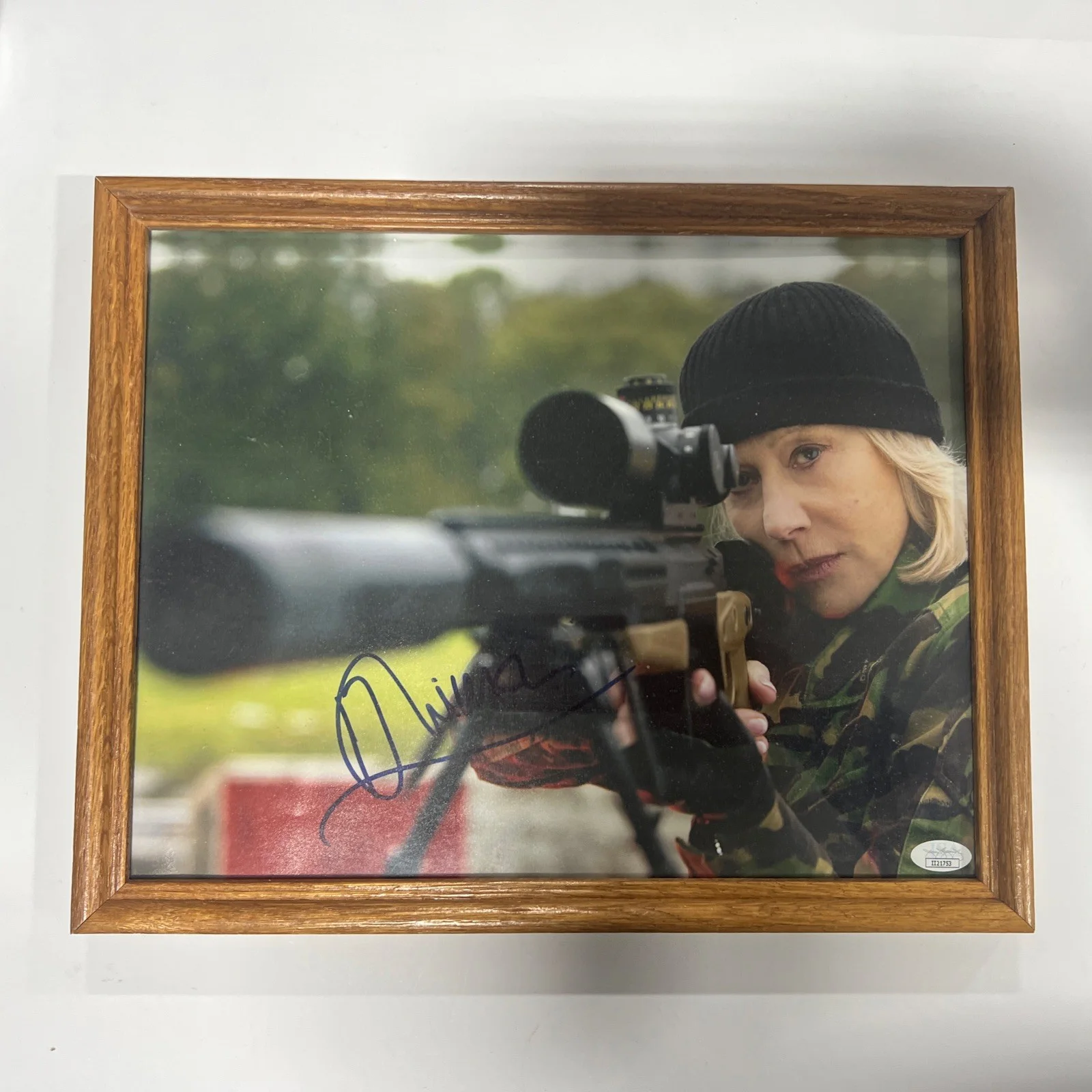 Helen Mirren — helen mirren signed Autograph Jsa Authenticated 12x15 Red Movie