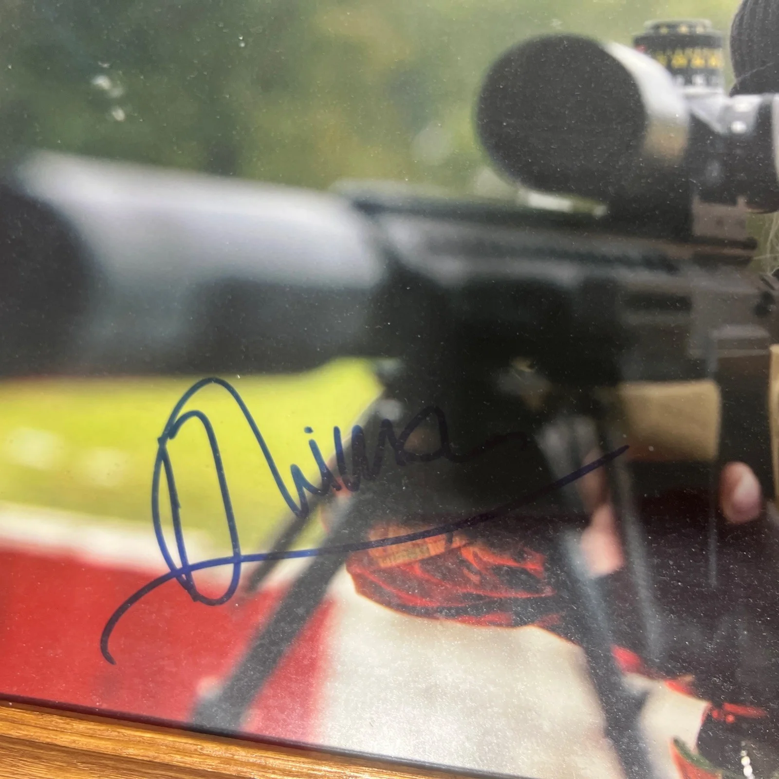 Helen Mirren — helen mirren signed Autograph Jsa Authenticated 12x15 Red Movie, image 2