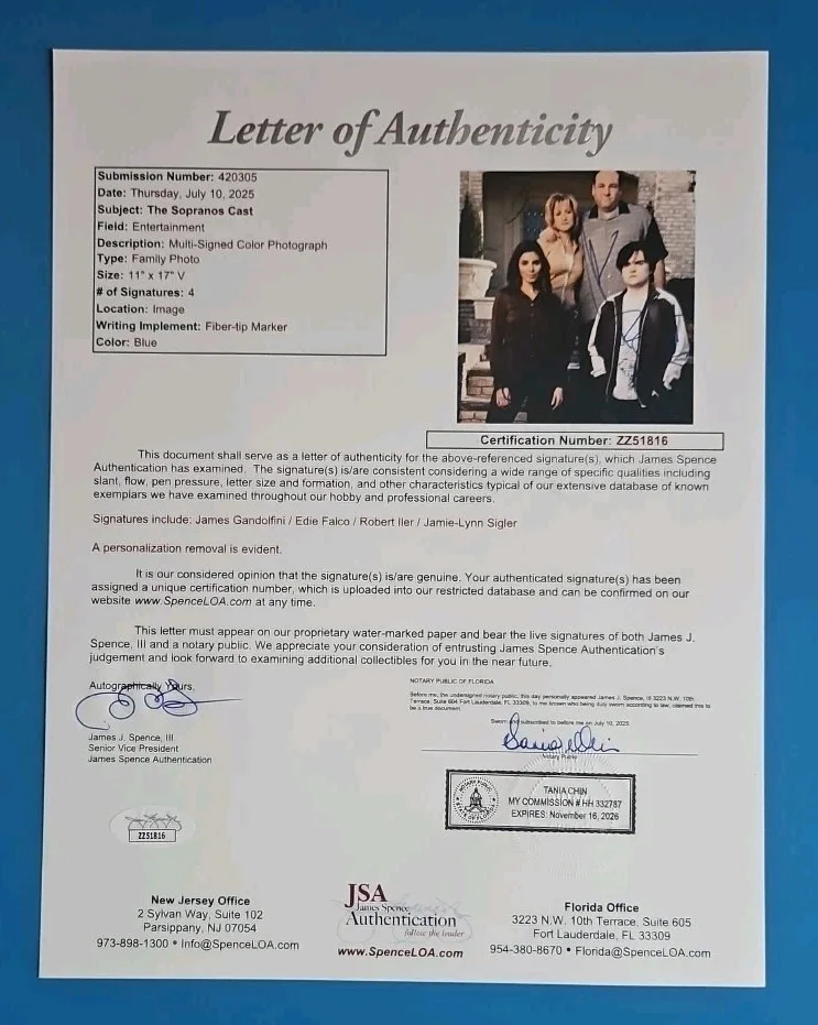 James Gandolfini, Edie Falco, Rober Iler, Jamie Lynn Sigler — JAMES GANDOLFINI +3 CAST SIGNED SOPRANOS 11"X14" PHOTO WITH JSA COA LOA psa bas, изображение 3