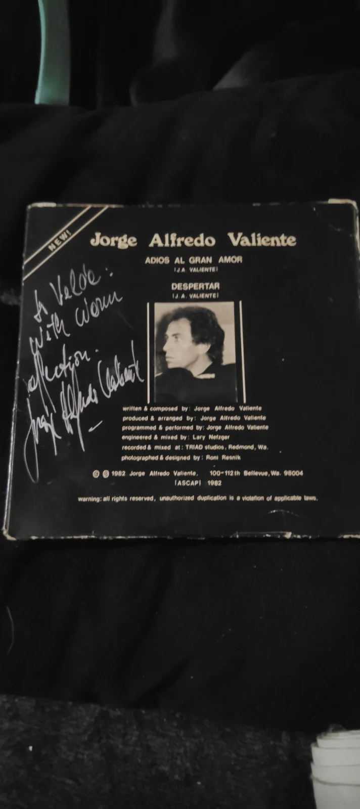 Jorge Alfredo Valiente Autograph Vinyl Rare, image 3