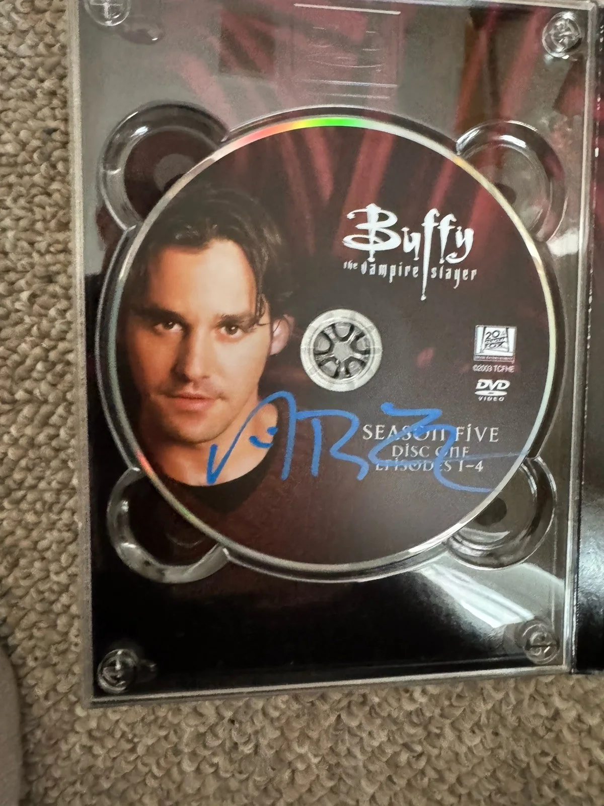 Nicholas Brendon — Buffy the Vampire Slayer Season 5 DVD SIGNED NICHOLAS BRENDON AUTOGRAPH MARSTERS, image 2