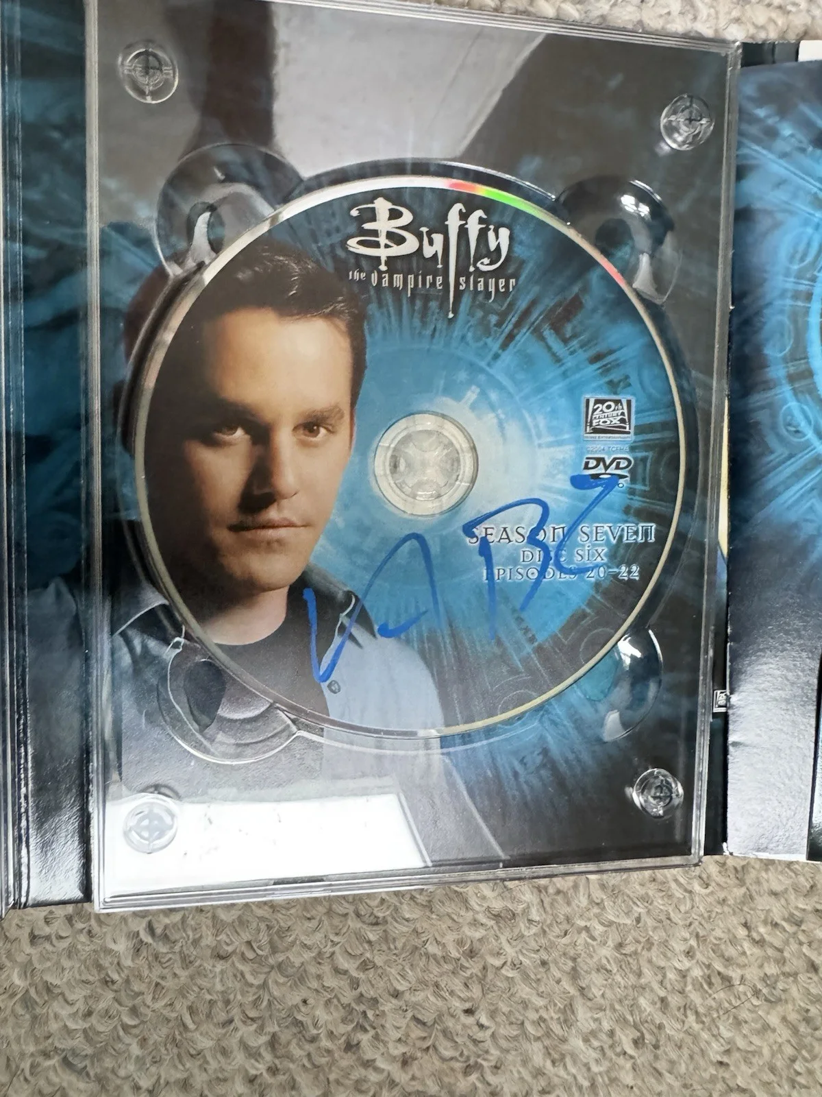 Nicholas Brendon — Buffy the Vampire Slayer Season 7 DVD SIGNED NICHOLAS BRENDON AUTOGRAPH MARSTERS, изображение 2