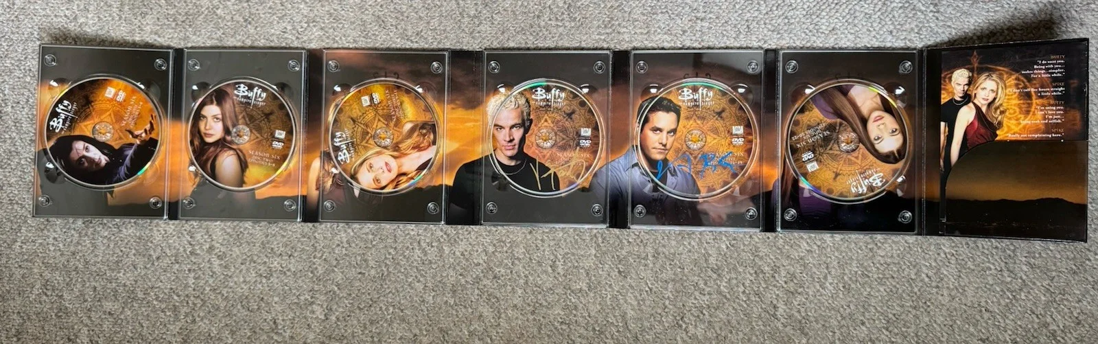 Nicholas Brendon — Buffy the Vampire Slayer Season 6 DVD SIGNED NICHOLAS BRENDON AUTOGRAPH MARSTERS, изображение 2