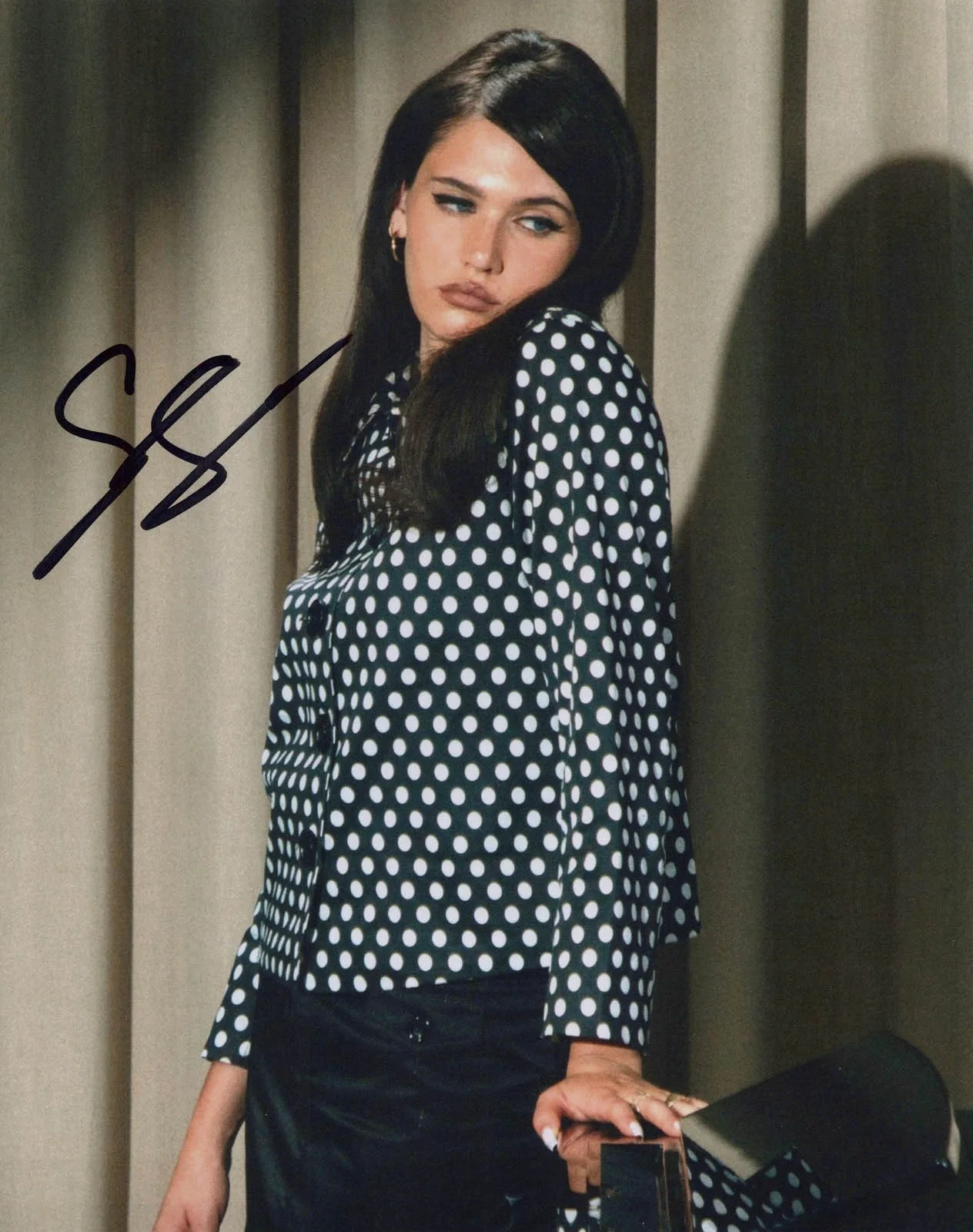 Sienna Spiro — Sienna Spiro signed Autographed 8x10 Photo PROOF c SINGER Die On A Hill COA, изображение 2