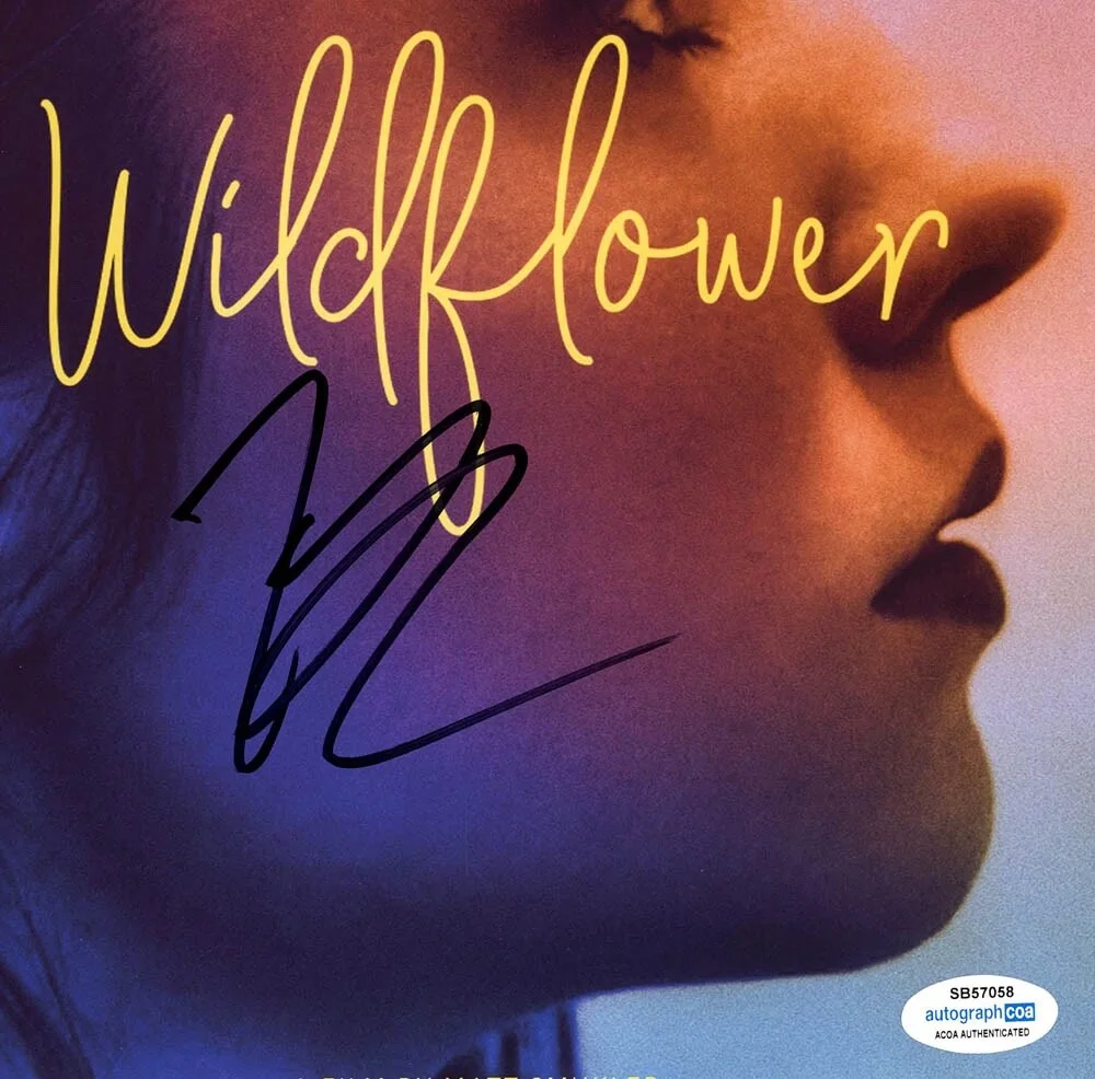 KIERNAN SHIPKA — Kiernan Shipka signed "WILDFLOWER" 8x10 Photo EXACT PROOF SEXY Sabrina ACOA COA, изображение 5