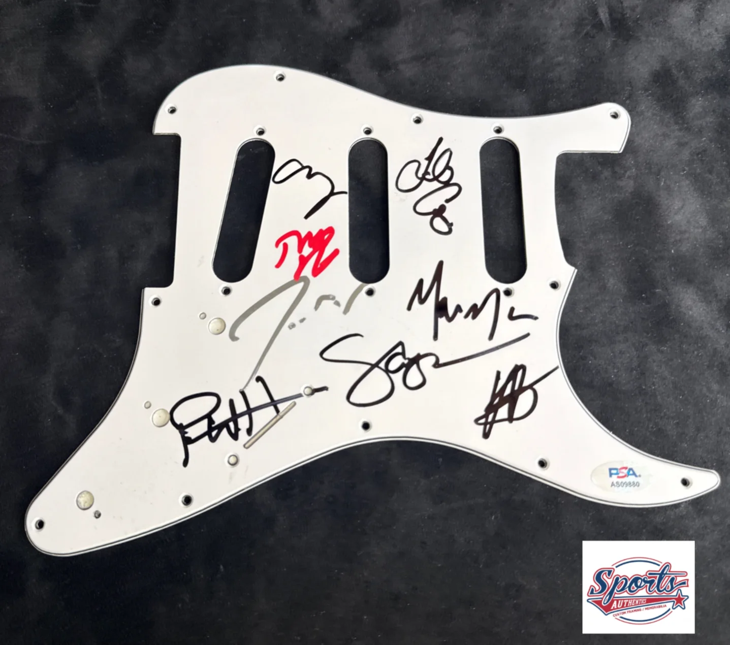 Jeremy White Allen — Jeremy Allen White +5 Autos Signed Guitar Pickguard Springsteen Movie PSA