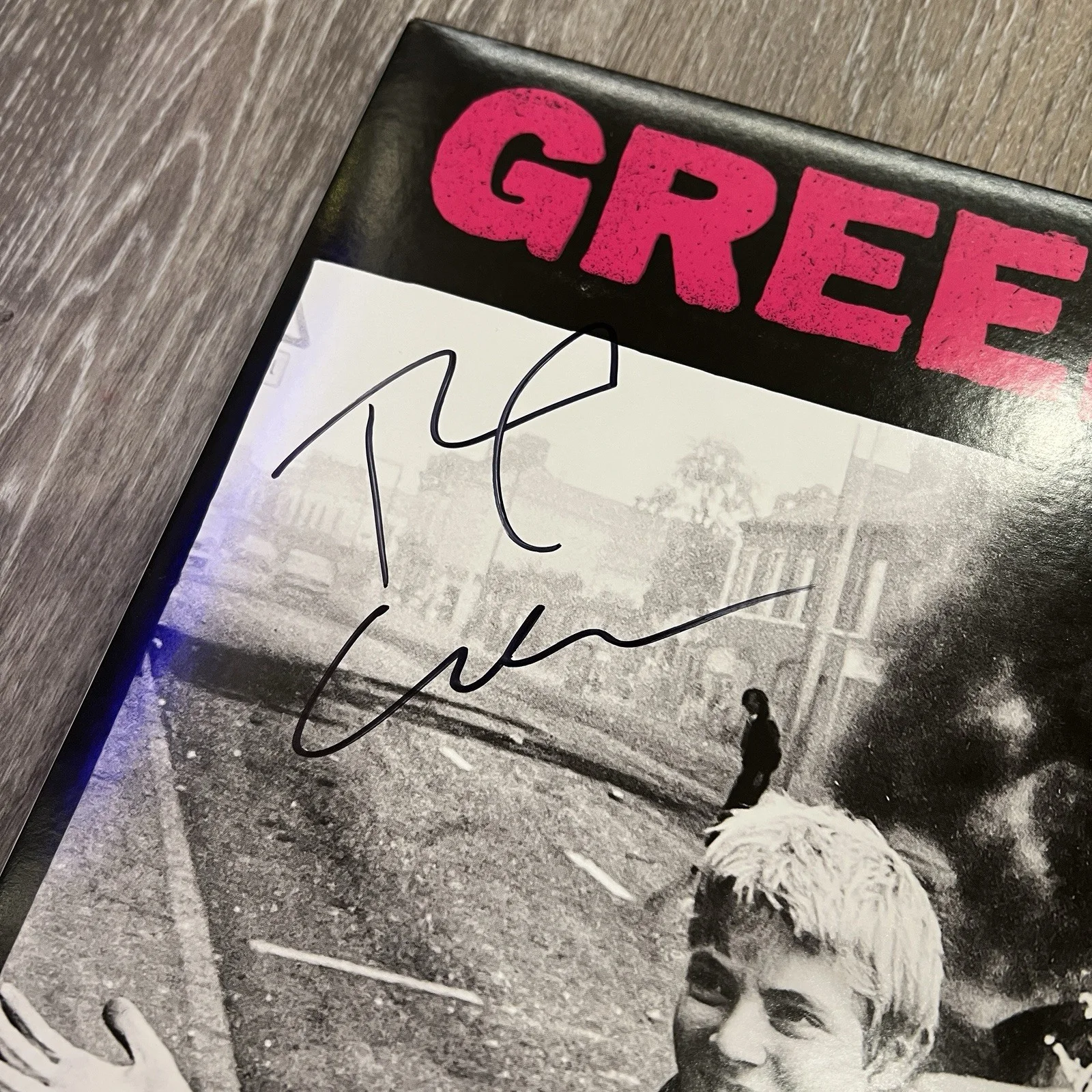 Green Day Saviors Limited Edition Autographed Vinyl JSA [Armstrong, Cool, Dirnt], image 3