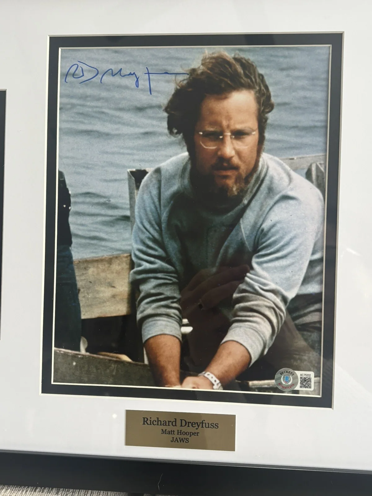 RICHARD DREYFUSS — RICHARD DREYFUSS JAWS MATT HOOPER 8 X 10 BECKETT AUTOGRAPH SIGNED PHOTO FRAMED, изображение 2