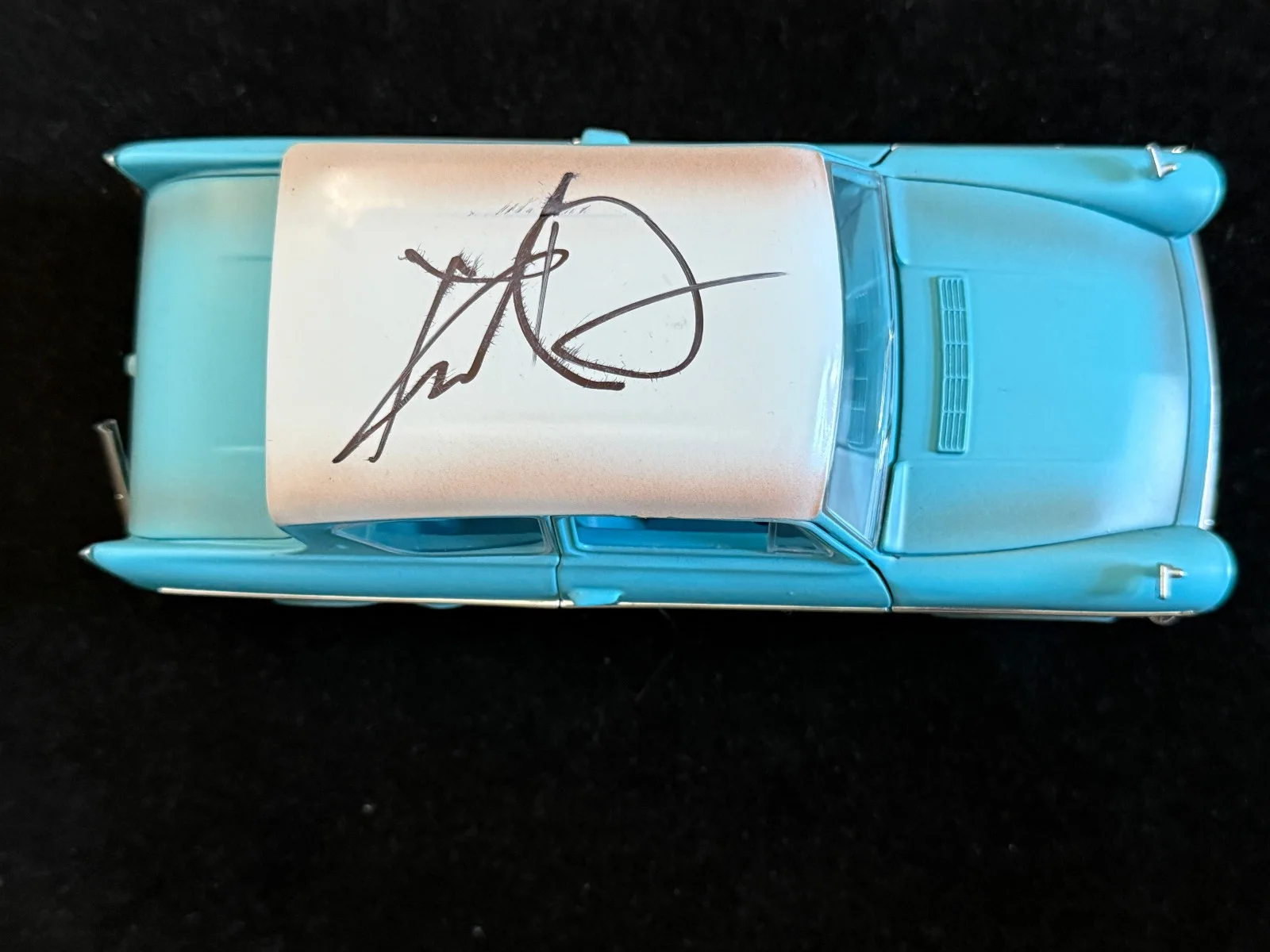 Daniel Radcliffe — Daniel Radcliffe signed 1959 Anglia Diecast Car JSA COA Harry Potter Auto Z2533, изображение 2