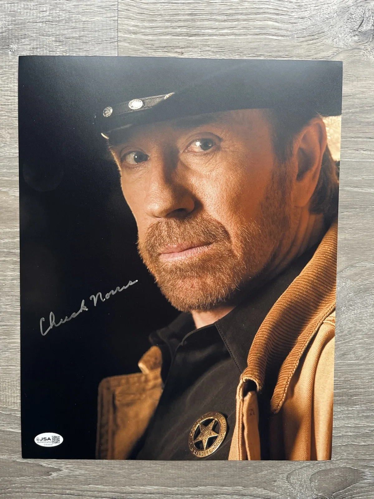 Chuck Norris — Chuck Norris Signed Walker Texas Ranger 11x14 Photo JSA COA, изображение 2