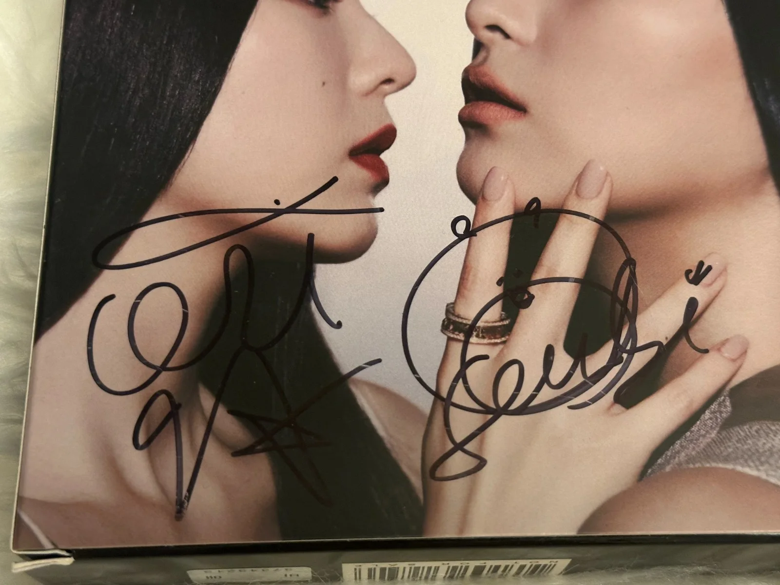 IRENE & SEULGI [Monster] - ALL MEMBER Autograph(Signed) PROMO ALBUM KPOP, изображение 2