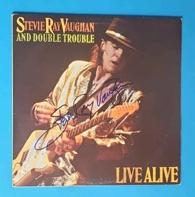 STEVIE RAY VAUGHN SIGNED IN PERSON "LIVE" RECORD ALBUM + JSA COA LOA PHOTO PROOF, изображение 2