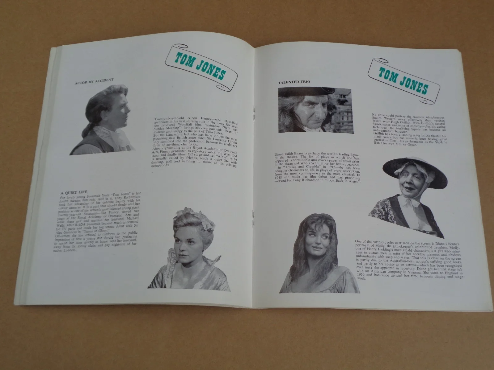 Albert Finney - Tom Jones - 1963 Royal World Premiere Film Brochure, изображение 4