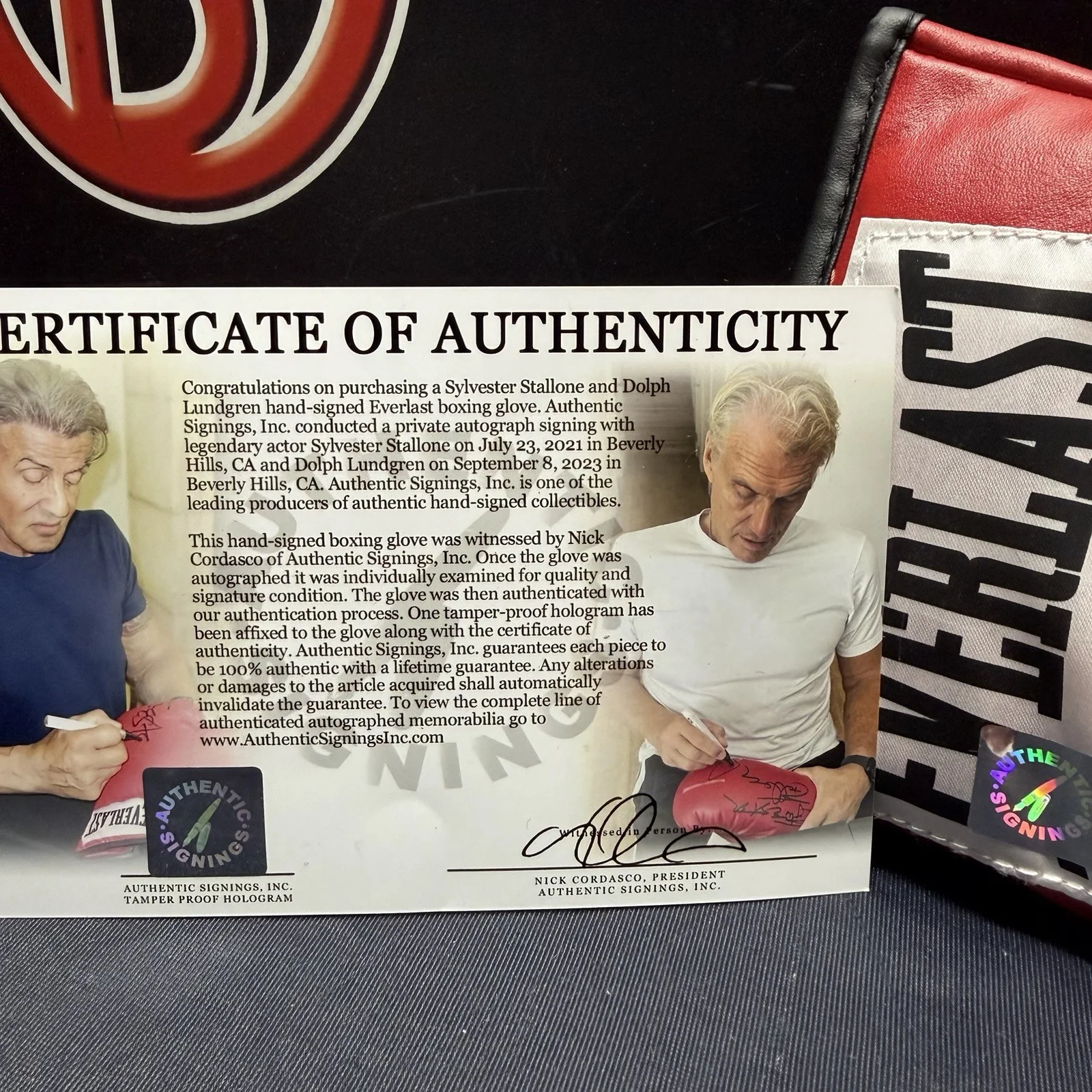Sylvester Stallone, Cast — Sylvester Stallone Dolph Lundgren Autographed Signed Boxing Glove ASI COA Rocky, изображение 3