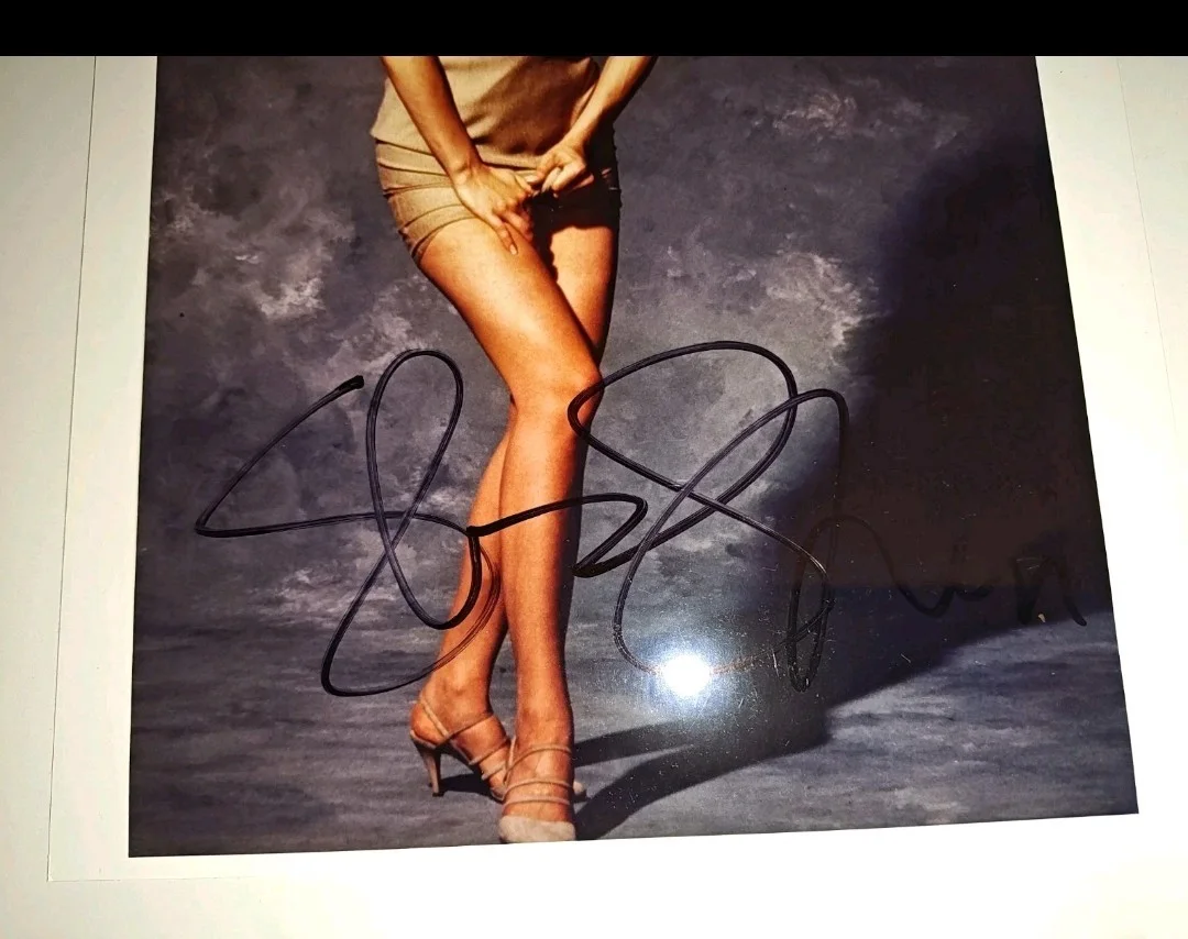 Sharon Stone Signed Autograph 8x10 Color Photo Authentic Basic Instinct Shoot, image 2
