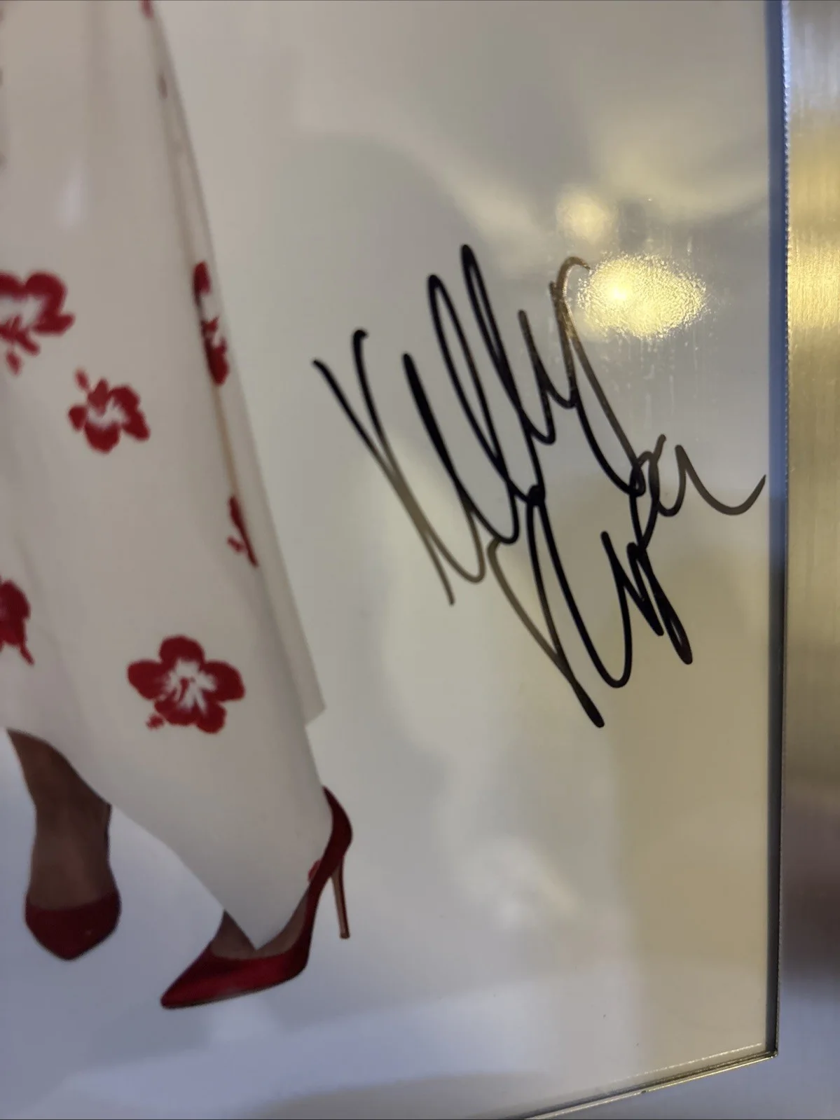Kelly Ripa And Ryan Seacrest Autograph Picture From Anniversary Episode, изображение 3