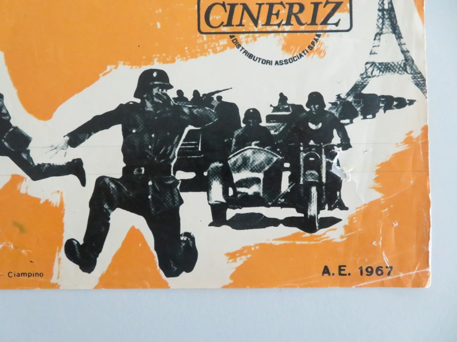 Don't Look Now We're Being Shot At Italian Fotobusta Poster Louis de Funès 1966, изображение 5