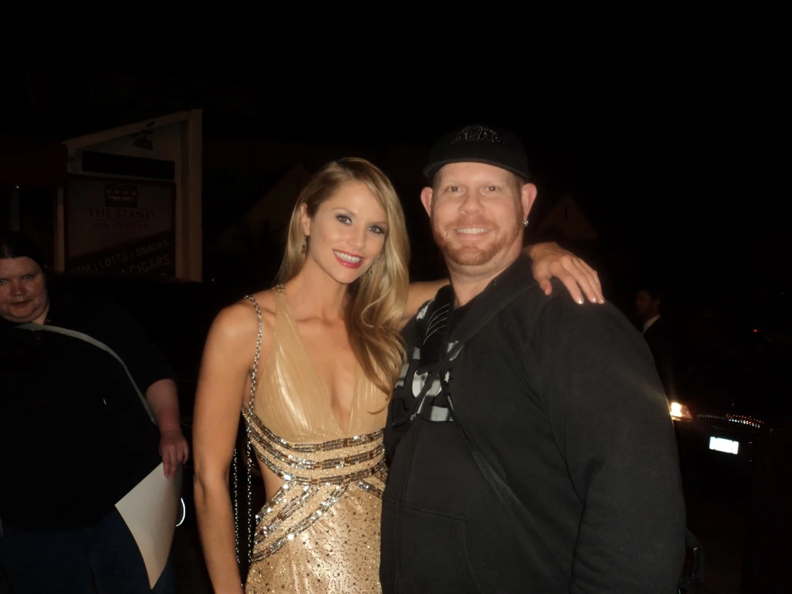 ELLEN HOLLMAN — Ellen Hollman Spartacus matted signed index card with photo 11x17 #1 Saxa, изображение 3
