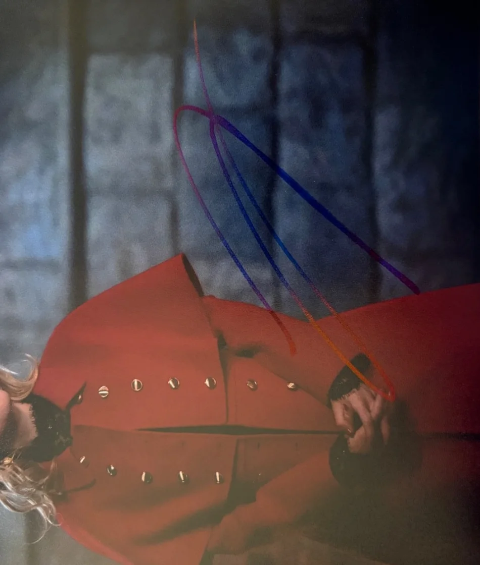 KIERNAN SHIPKA SIGNED SEXY 8X10 PHOTO CHILLING ADVENTURES OF SABRINA BAS F, изображение 2