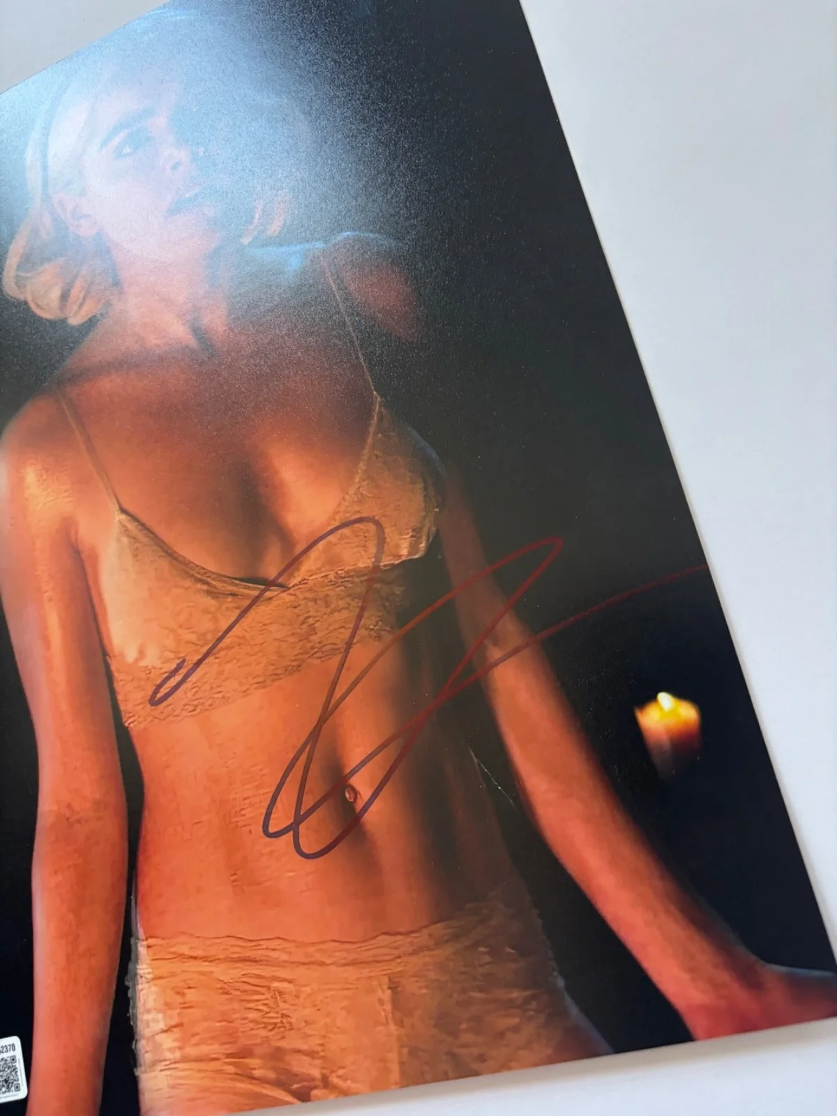 KIERNAN SHIPKA SIGNED SEXY 8X10 PHOTO CHILLING ADVENTURES OF SABRINA BAS E, изображение 2
