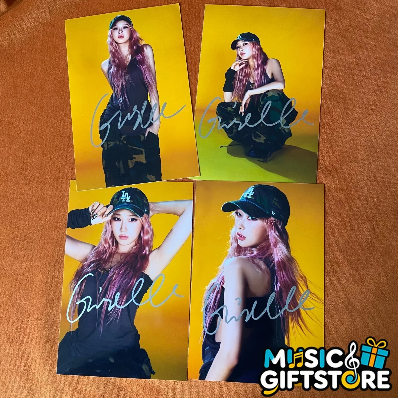 aespa GISELLE Autographed Signed Photo Whiplash K-POP Collection 4*6 2024 #MUGS, изображение 2