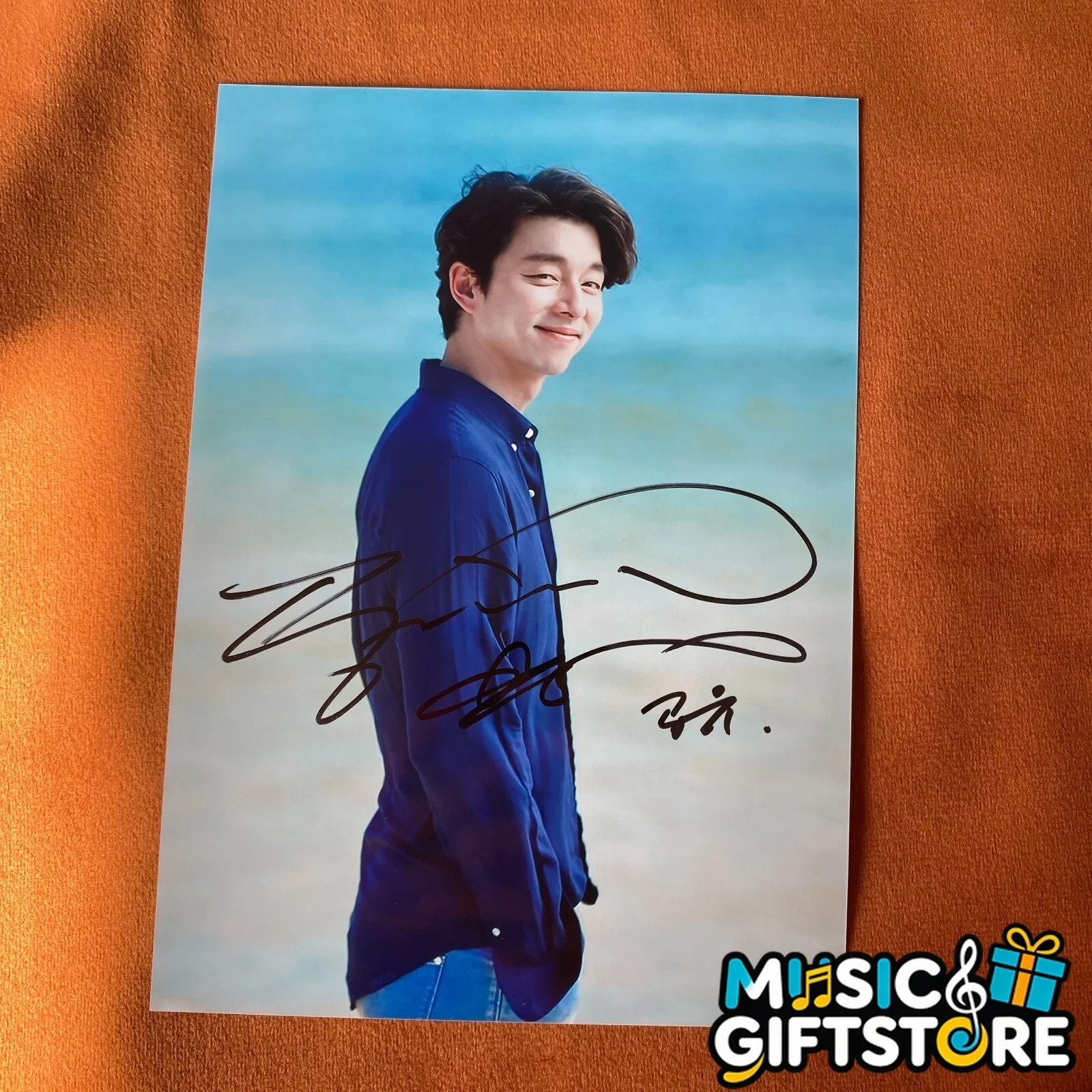 Gong Yoo Autographed Signed Photo 4*6 K-POP Collection GIFTS rare 2024 #MUGS, изображение 3