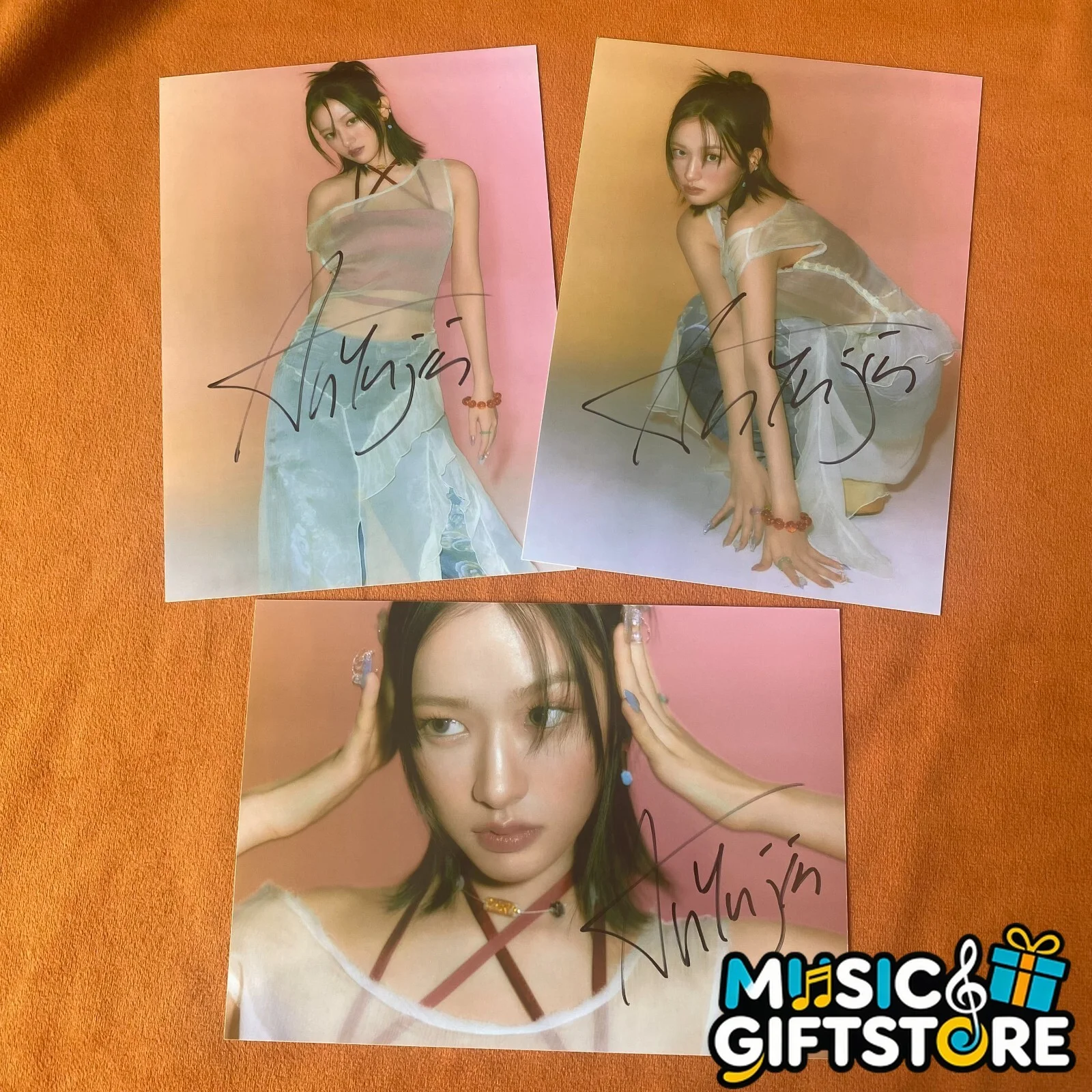 IVE An YuJin Autographed Signed Photo Autographs K-POP Collectibles 2024A #MUGS, изображение 2