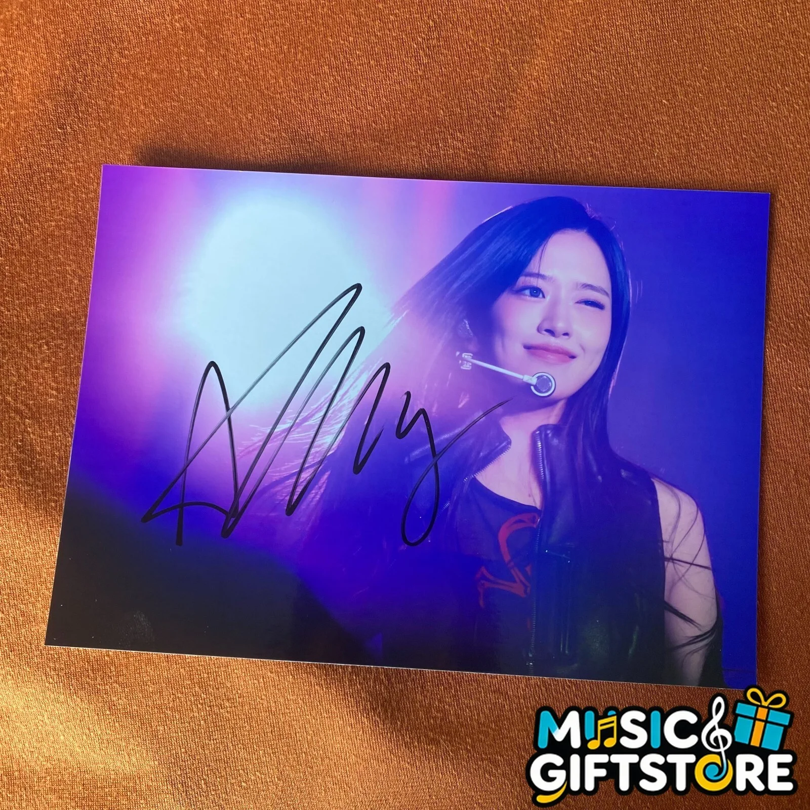 IVE An YuJin Autographed Signed Photo Autographs K-POP Collectibles 2024F #MUGS, image 3