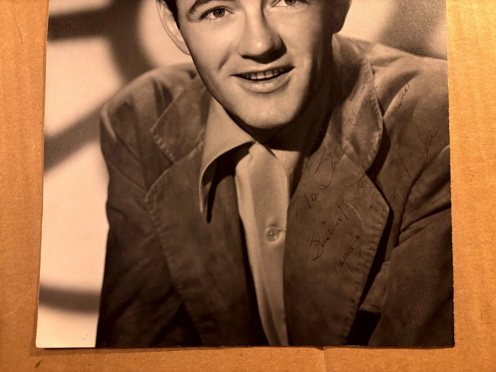 Robert Walker Extremely Rare Very Early Autographed Oversize 9/12 Photo 40s, изображение 3