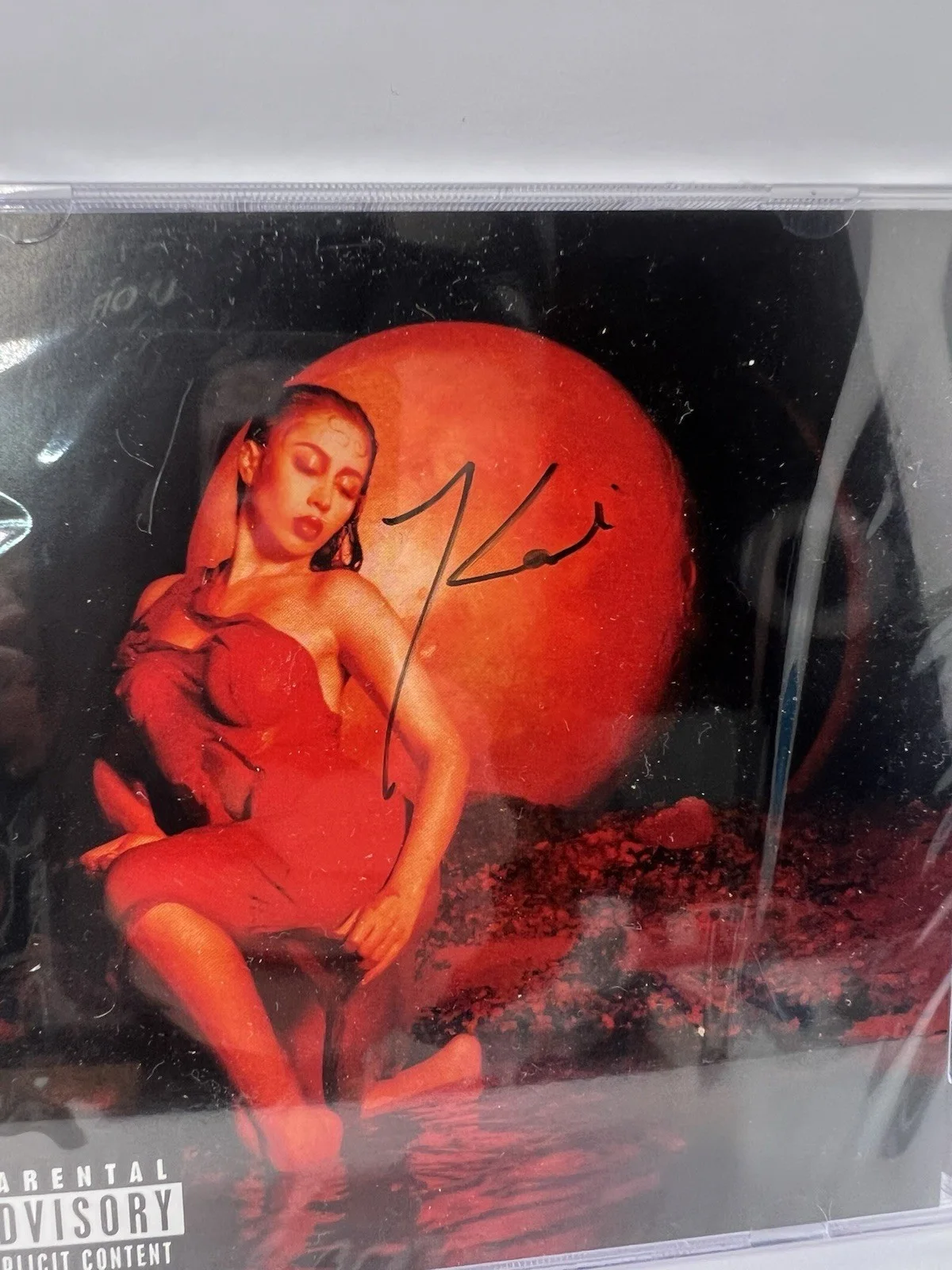 Kali Uchis - Red Moon In Venus ✍️ SIGNED CD +ALTERNATE ALBUM COVER AUTOGRAPHED, изображение 4