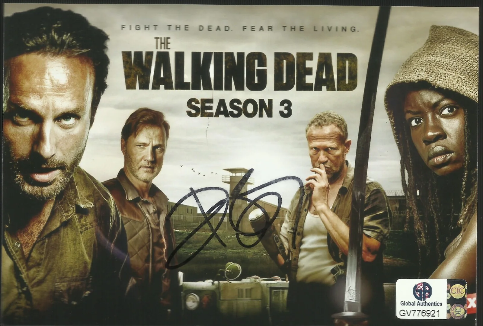 Dwayne Boyd — Dwayne Boyd (Guardsman) The Walking Dead Signed Auto GA Authenticated 4x6 Photo