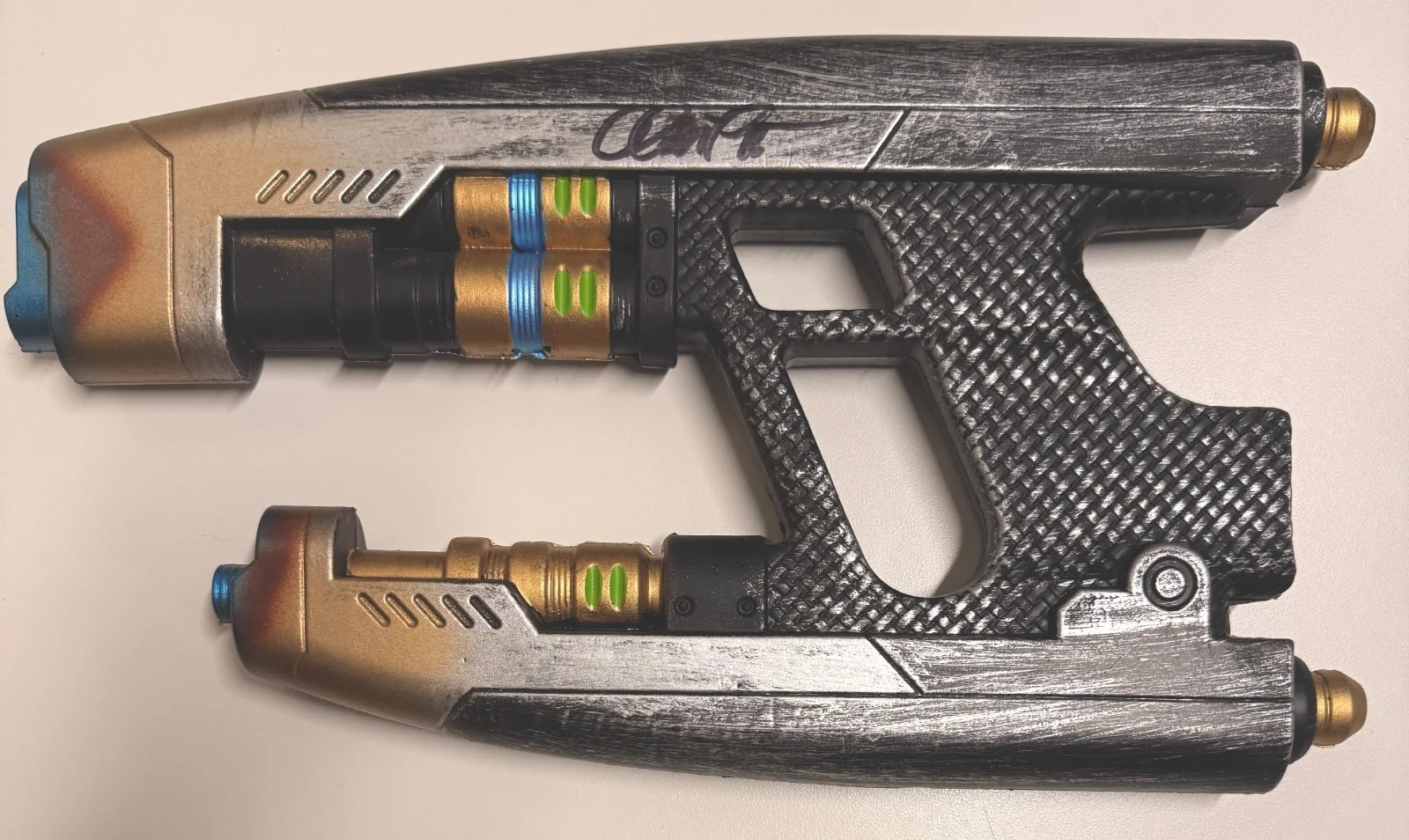 Chris Pratt — Avengers Star Lord Chris Pratt Signed Foam Blaster Gun Beckett BAS Witnessed