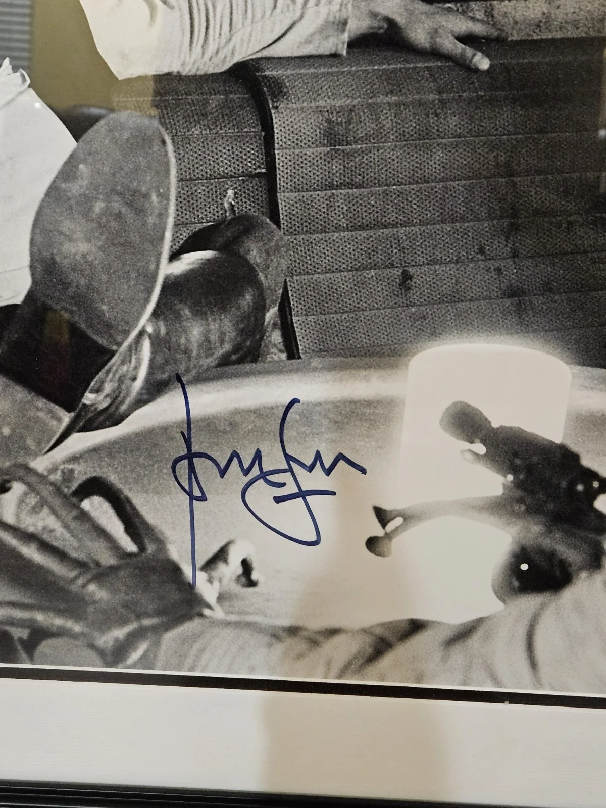 Harrison Ford — Harrison Ford Autographed A New Hope 16" x 20" Han Solo vs Greedo Authenticated, image 2