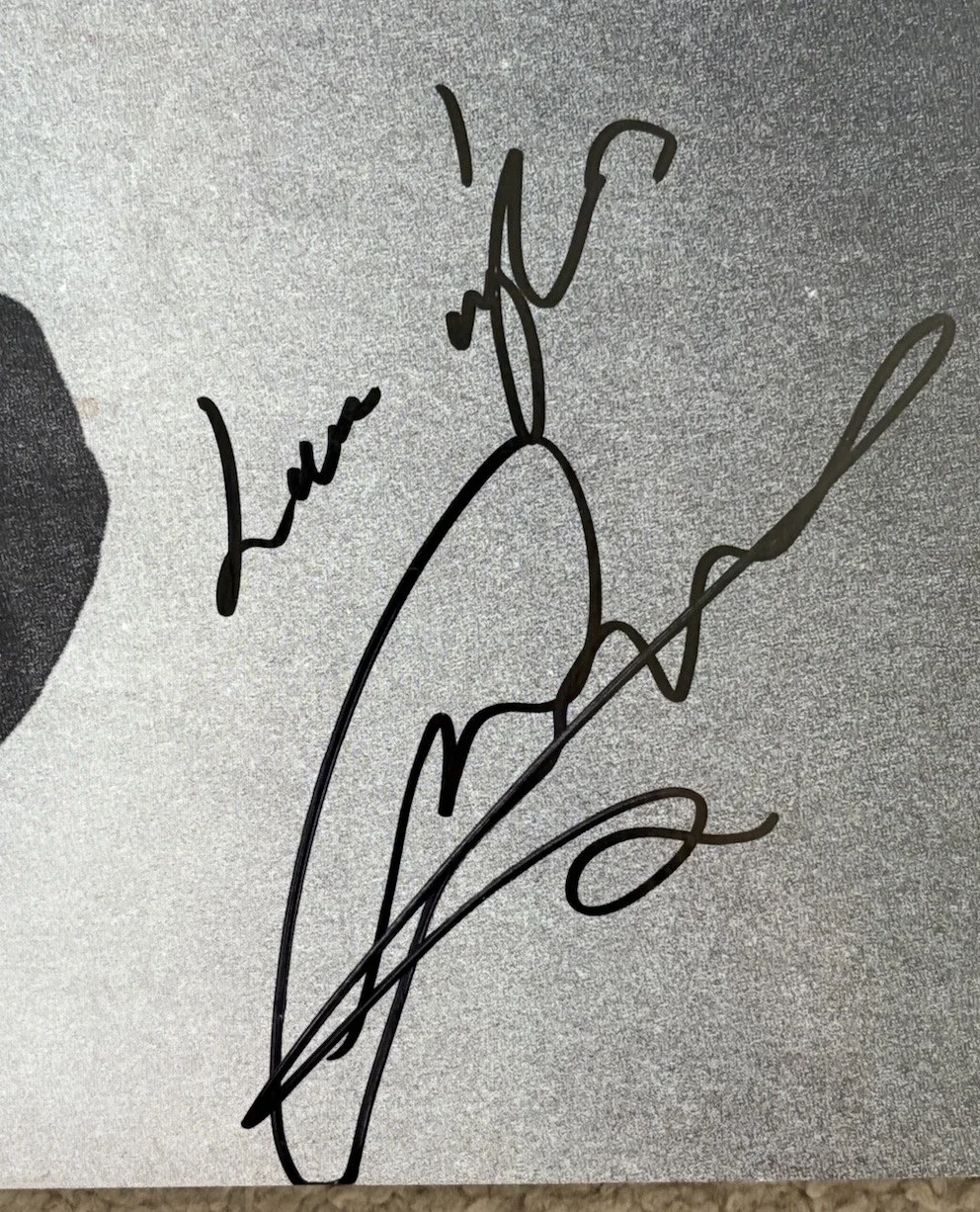 Myles Smith Signed Autographed A Minute A Moment Vinyl Album Record JSA COA, изображение 4