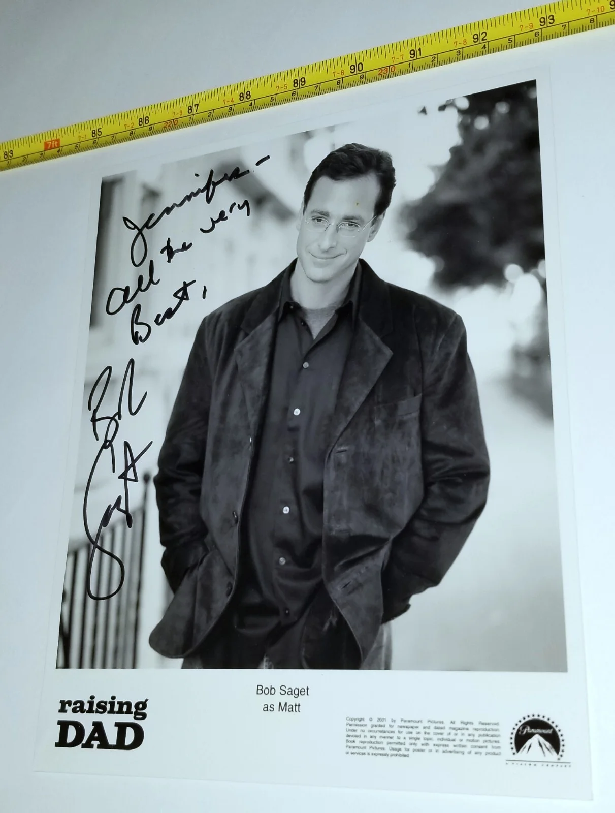 Bob Saget — BOB SAGET SIGNED 8X10 PRESS PHOTO AUTOGRAPHED TV STAND UP COMEDY BLACK WHITE BW, image 4