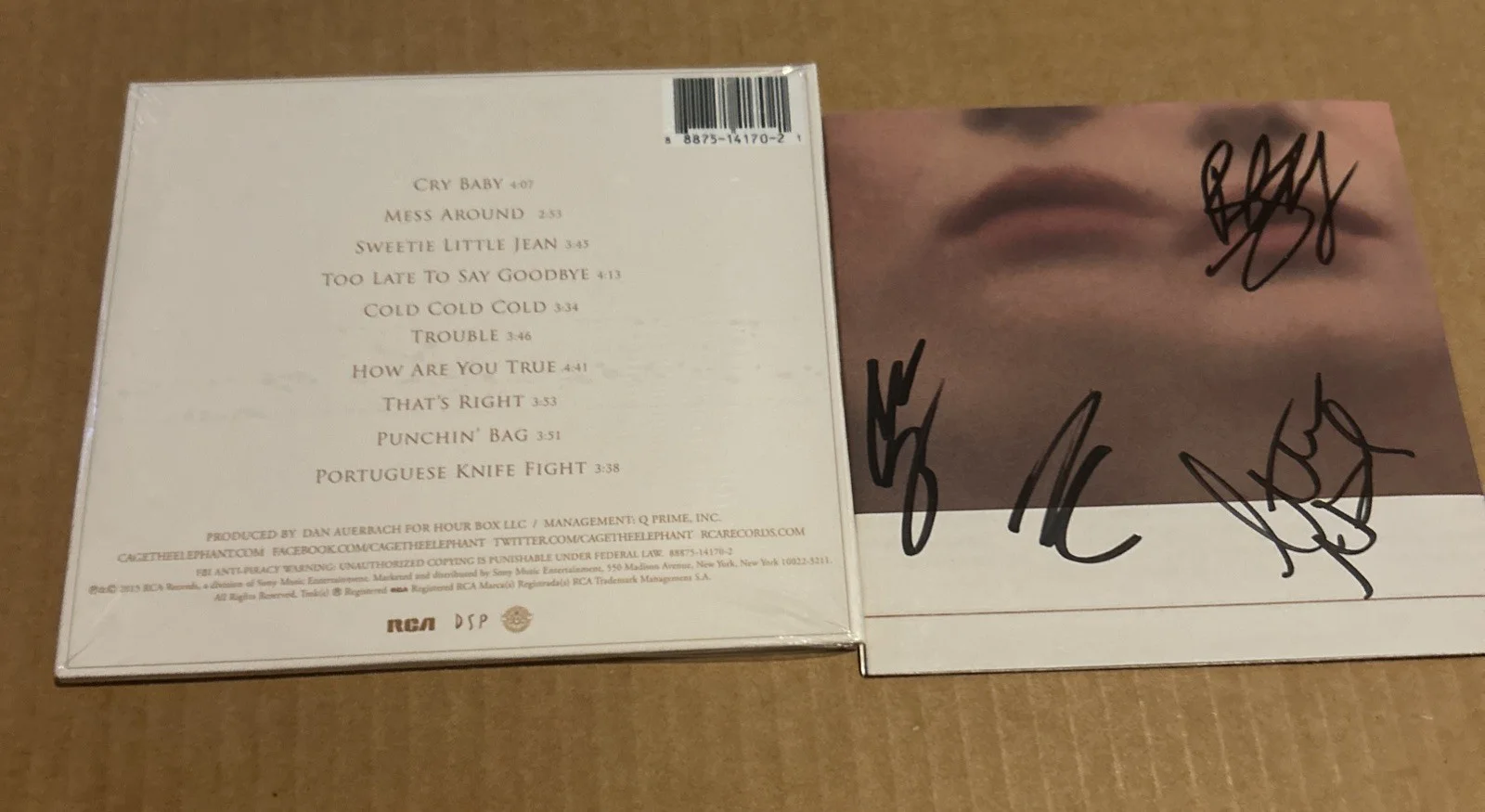 Cage The Elephant Autographed Poster With CD Tell Me I'm Pretty CD, изображение 2