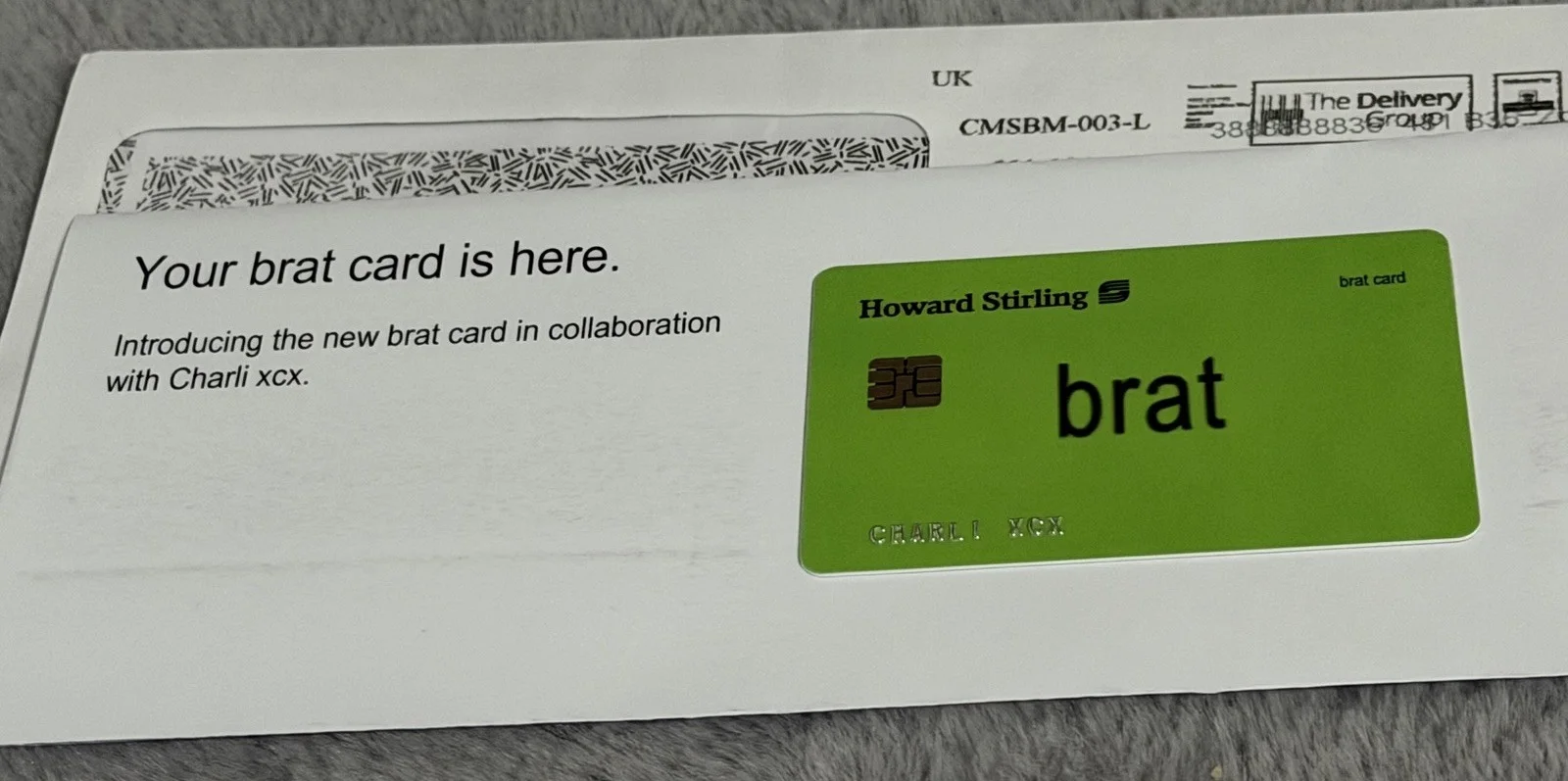 THE MOMENT Howard Stirling “CHARLI XCX” brat credit card A24 Promo Sold Out, изображение 2