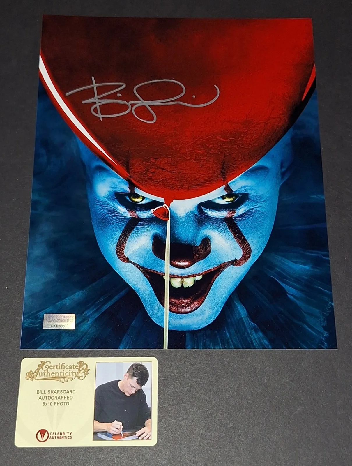 Bill skarsgard — Bill Skarsgard Signed Autographed 8x10 Pennywise IT Celebrity Authentics COA