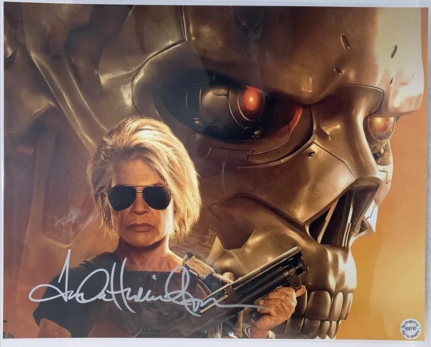 Linda Hamilton — Linda Hamilton - Terminator Dark Fate signed 8x10 photo with COA