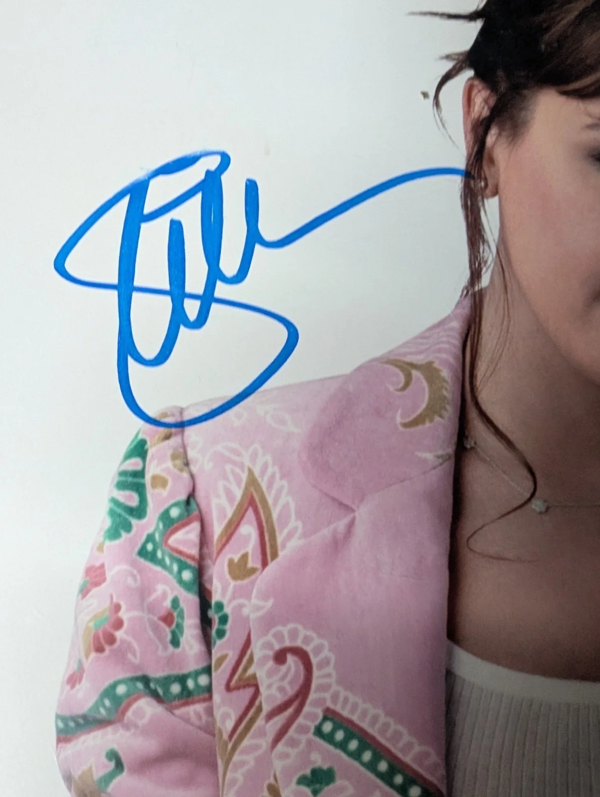Leah Remini — Leah Remini autographed signed sexy King of Queens 8x10 photo Beckett C.O.A., изображение 2
