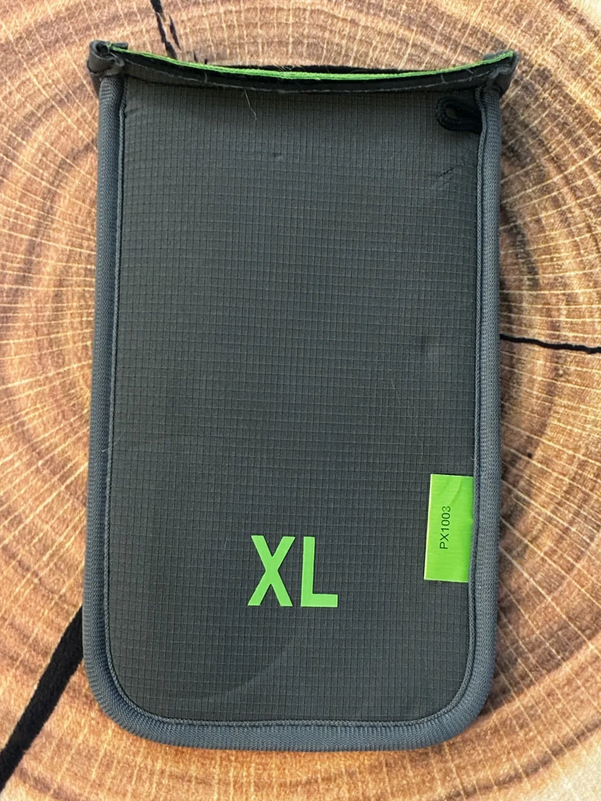 Kevin Hart — Kevin Hart Actor Comedian Signed YONDR Cell Phone Case Wallet Bag Autograph, изображение 3
