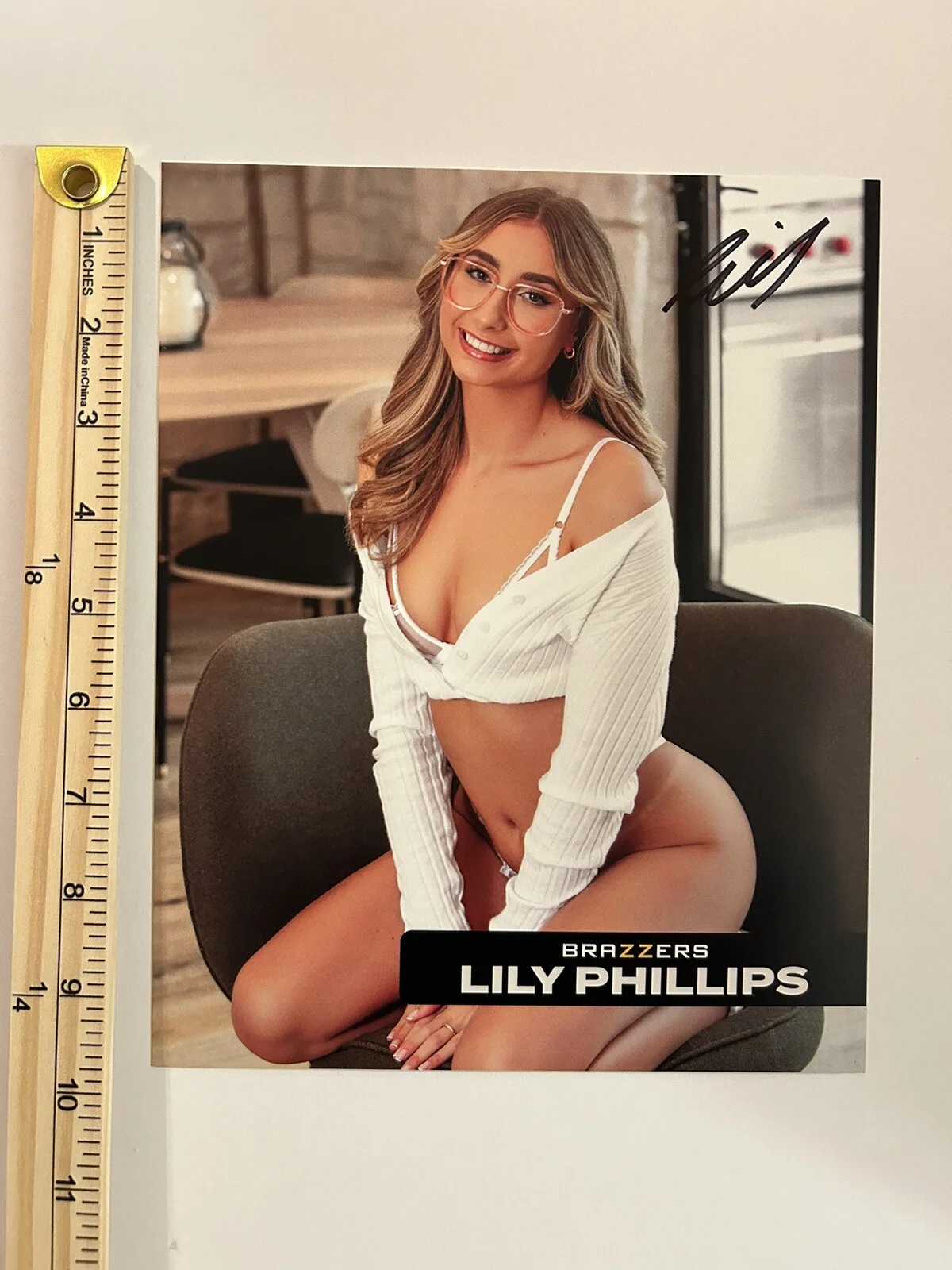 Lily Phillips — Lily Phillips Signed 8x10 Photo AVN Autograph Brazzers AVN Promo Card, изображение 3