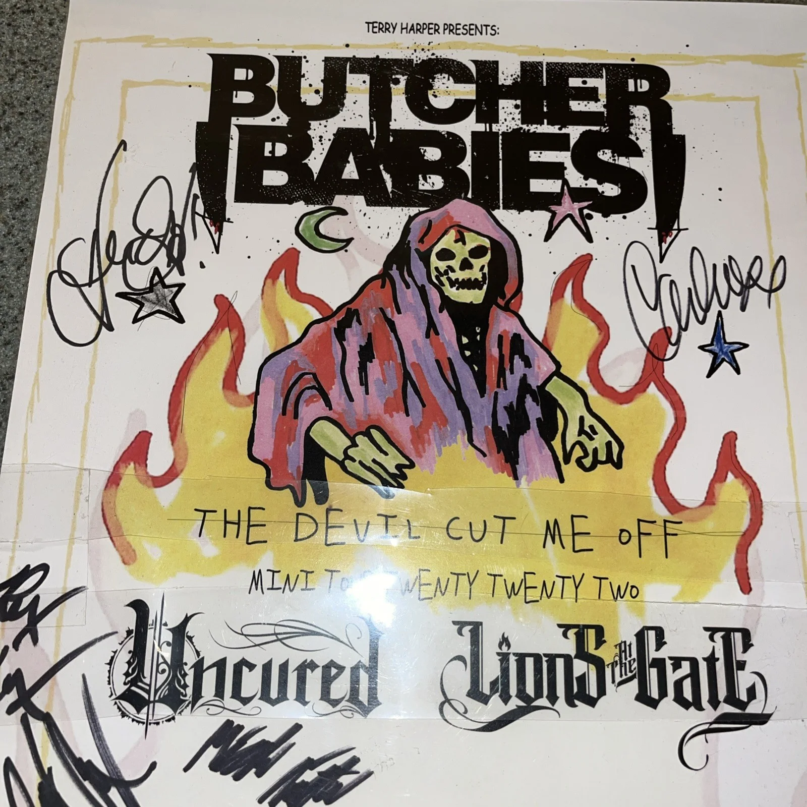 ❤️BUTCHER BABIES 2022 ORIGINAL AUTOGRAPHED 2 BAND POSTER UNCURED XTREME METAL, image 2
