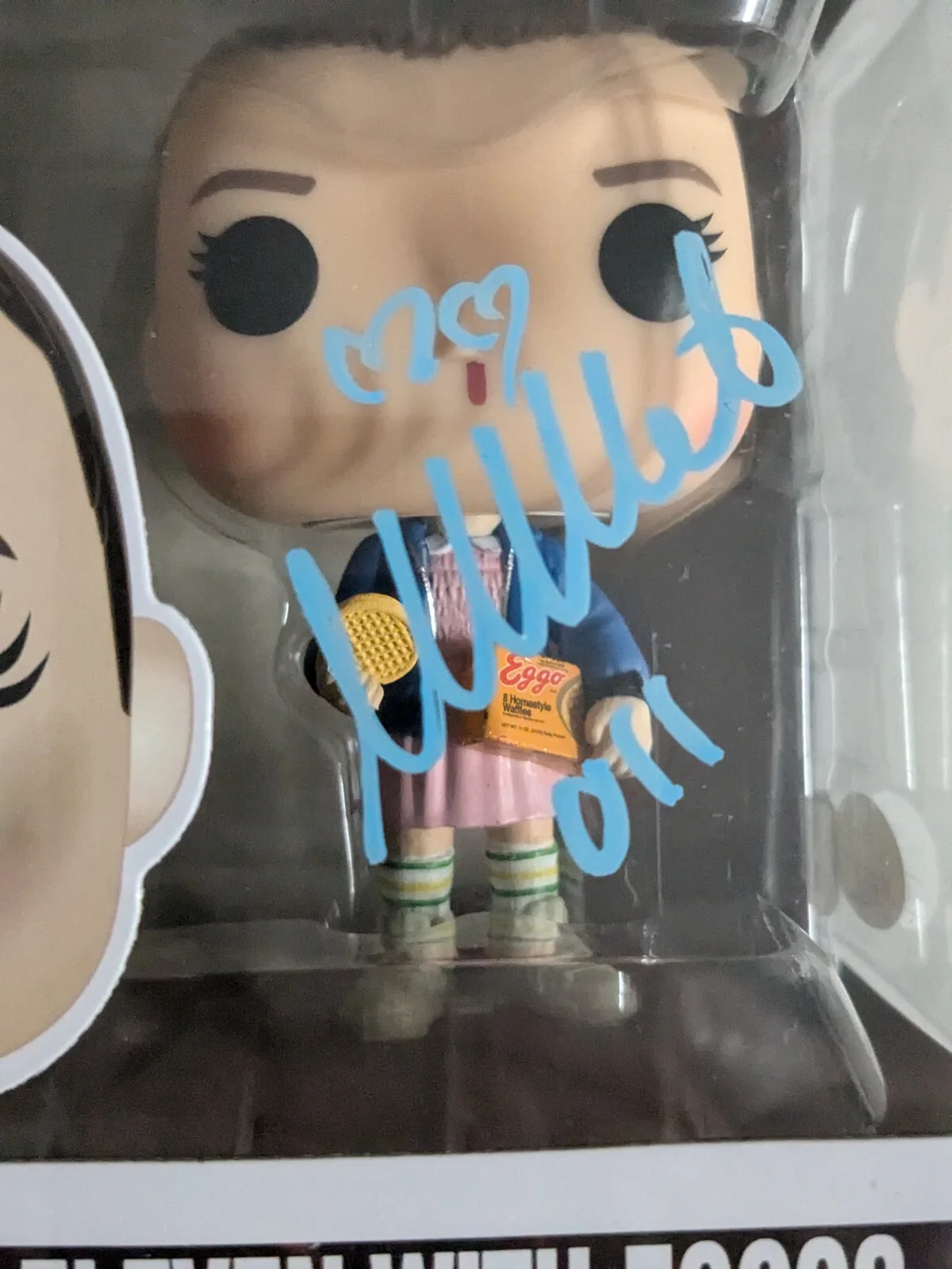 MILLIE BOBBY BROWN — MILLIE BOBBY BROWN Signed FUNKO POP Stranger Things Auto "011" Eggo JSA COA, image 2