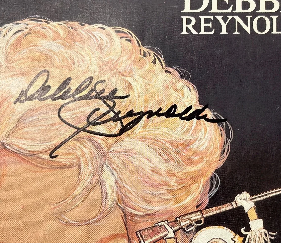 Debbie Reynolds — DEBBIE REYNOLDS Hand Signed Theatre Program, image 2