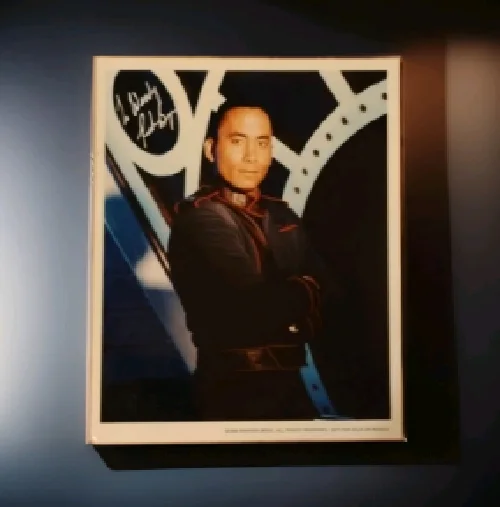 cast members — Babylon 5 Heaven., Lot Of 8, Autographed 8X10 Photos All Signed By Cast Members, image 2